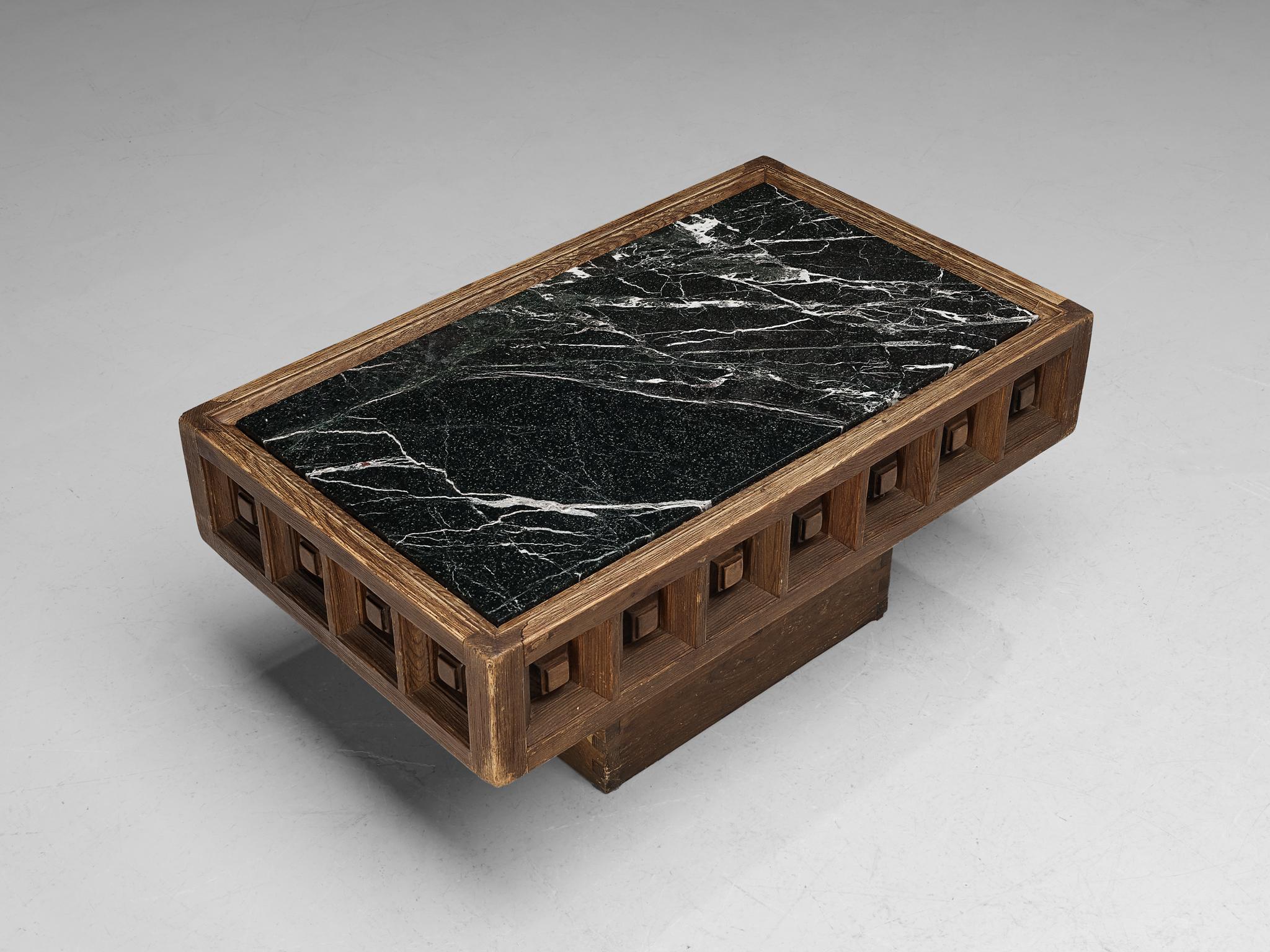 Milieu du XXe siècle Rare table basse espagnole Biosca en marbre Marquina en vente