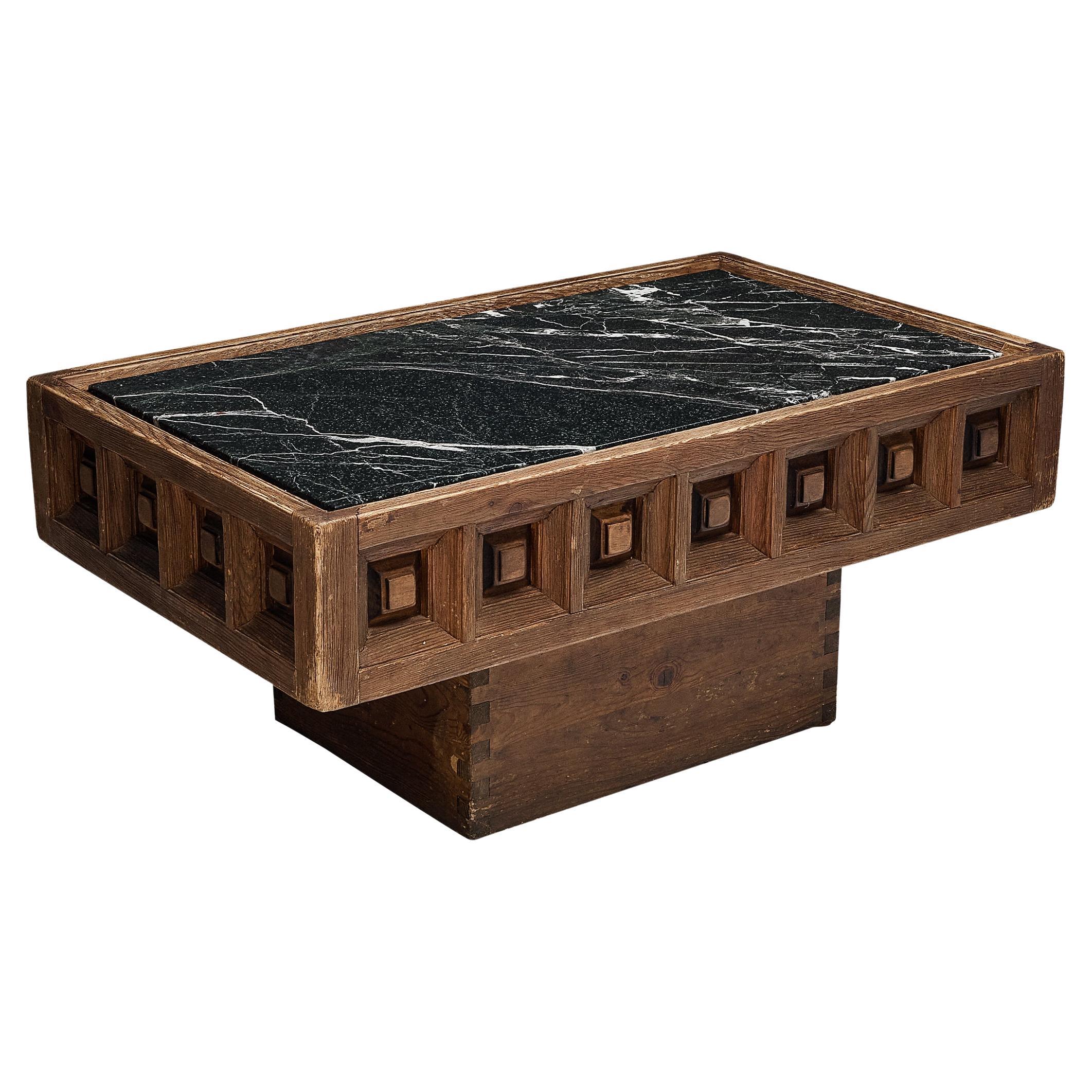 Rare table basse espagnole Biosca en marbre Marquina en vente