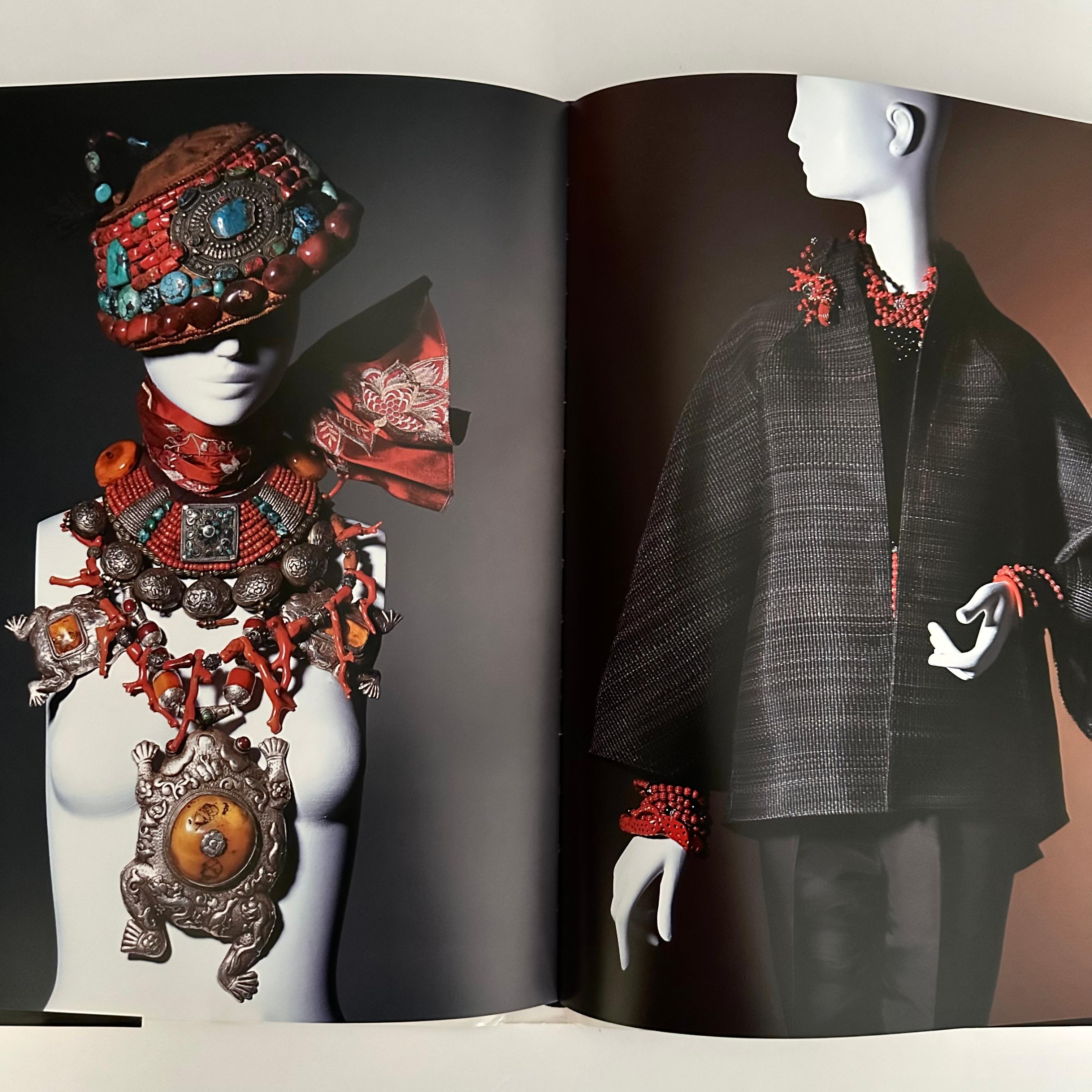 RARE BIRD OF FASHION - The Irreverent Iris Apfel 2