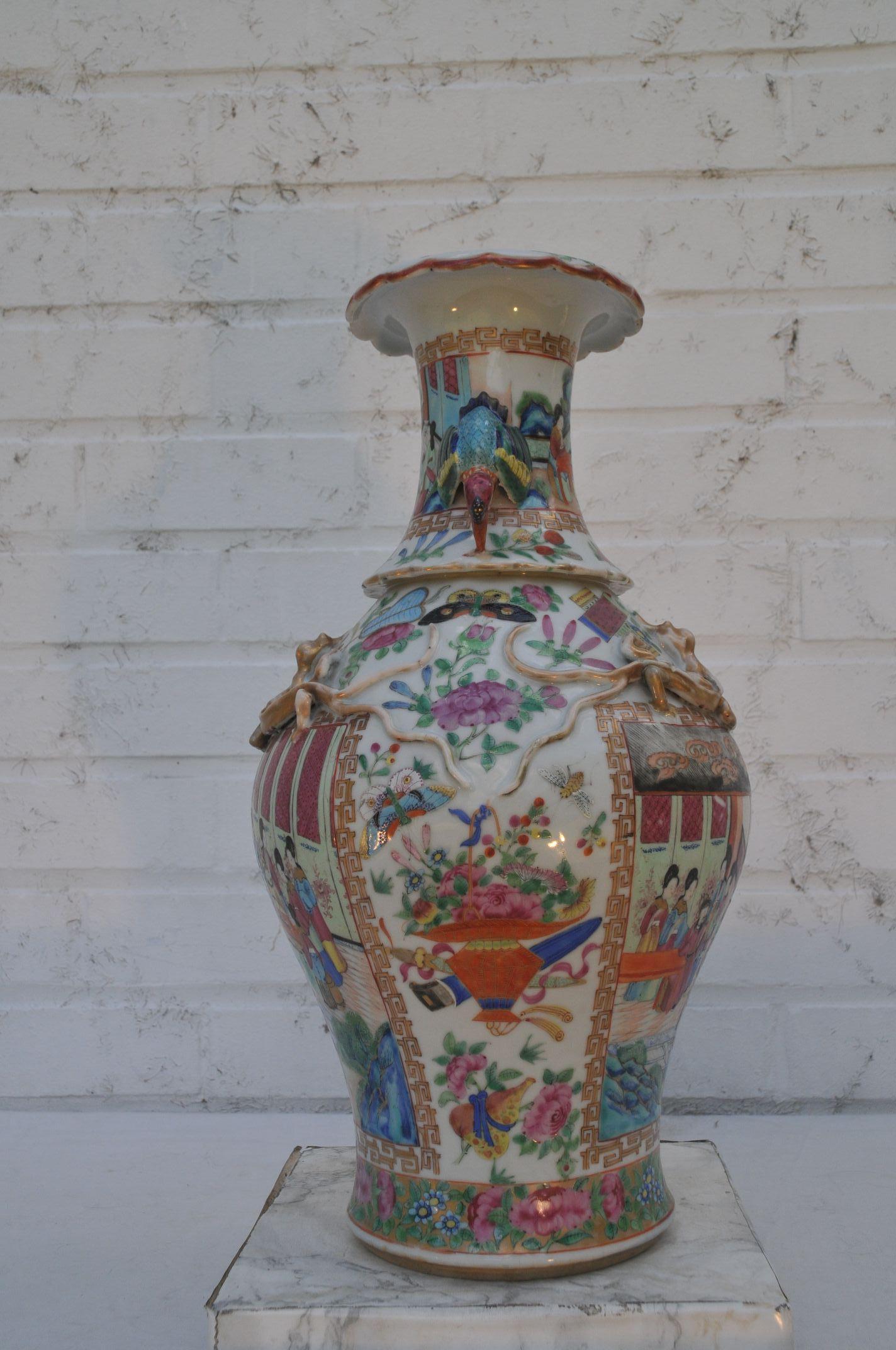 Chinese Export Rare Bird's Shaped Handles Chinese Rose Canton Baluster Vase, circa 1880 For Sale