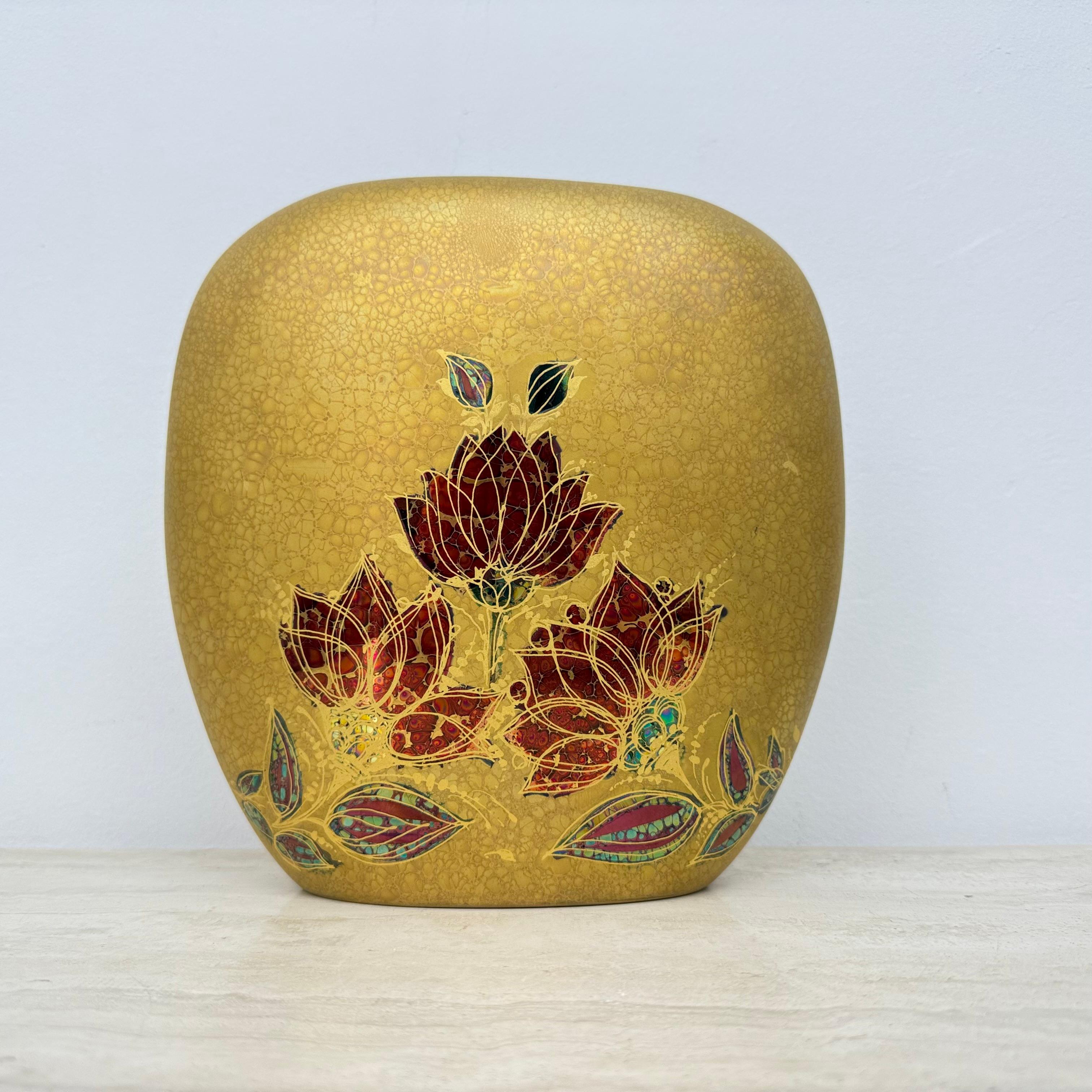 Rare vase Bjørn Wiinblad pour Rosenthal, décor doré, années 1970 en vente 10