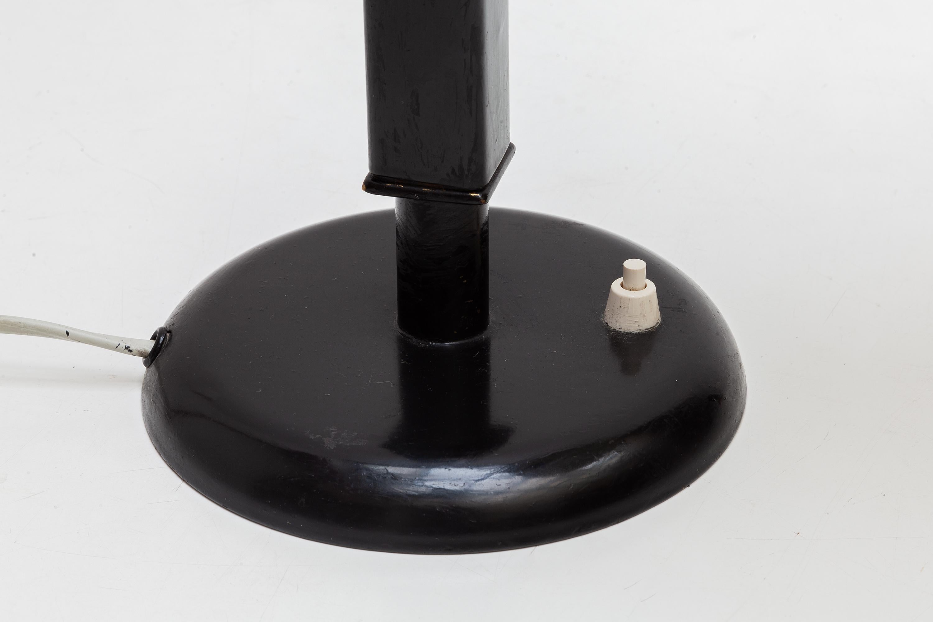 Mid-20th Century Rare Black Bauhaus Desk lamp designed by Cristian Dell by Kaiser 1930s  For Sale