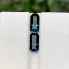Seltene schwarz-blaue Bicolor-Turmalin-Edelsteinpaare, 3.10 Karat Smaragdschliff-Ohrringe