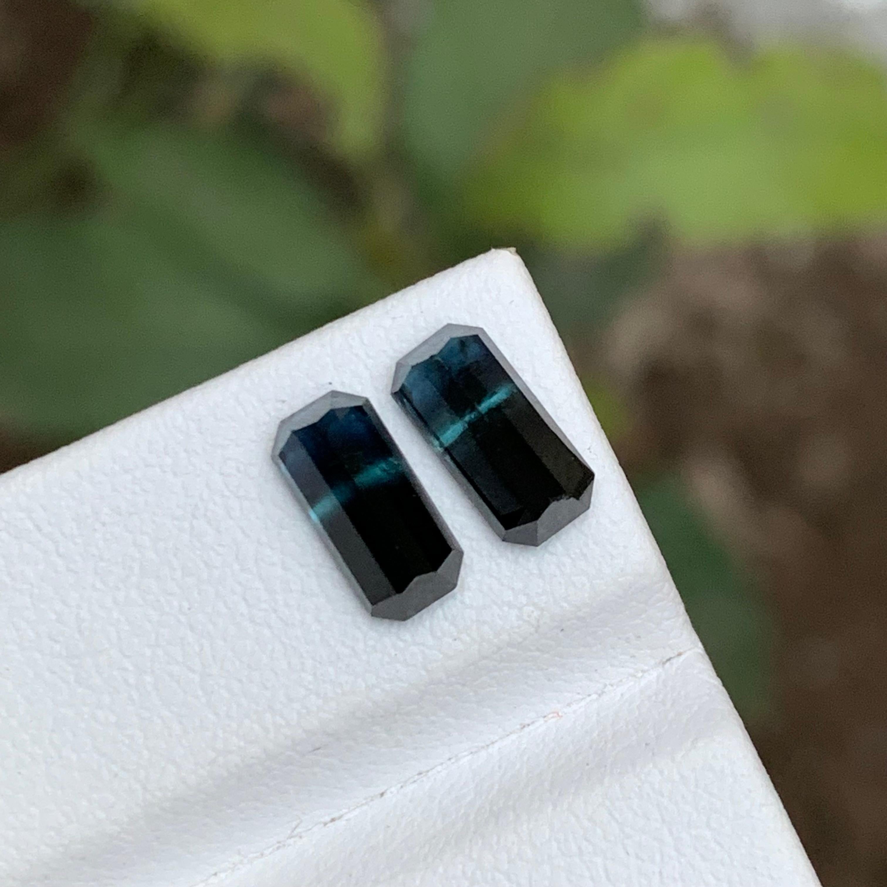 Rare Black-Blue Bicolor Tourmaline Gemstone Pairs, 3.10 Ct Emerald Cut-Earrings For Sale 2