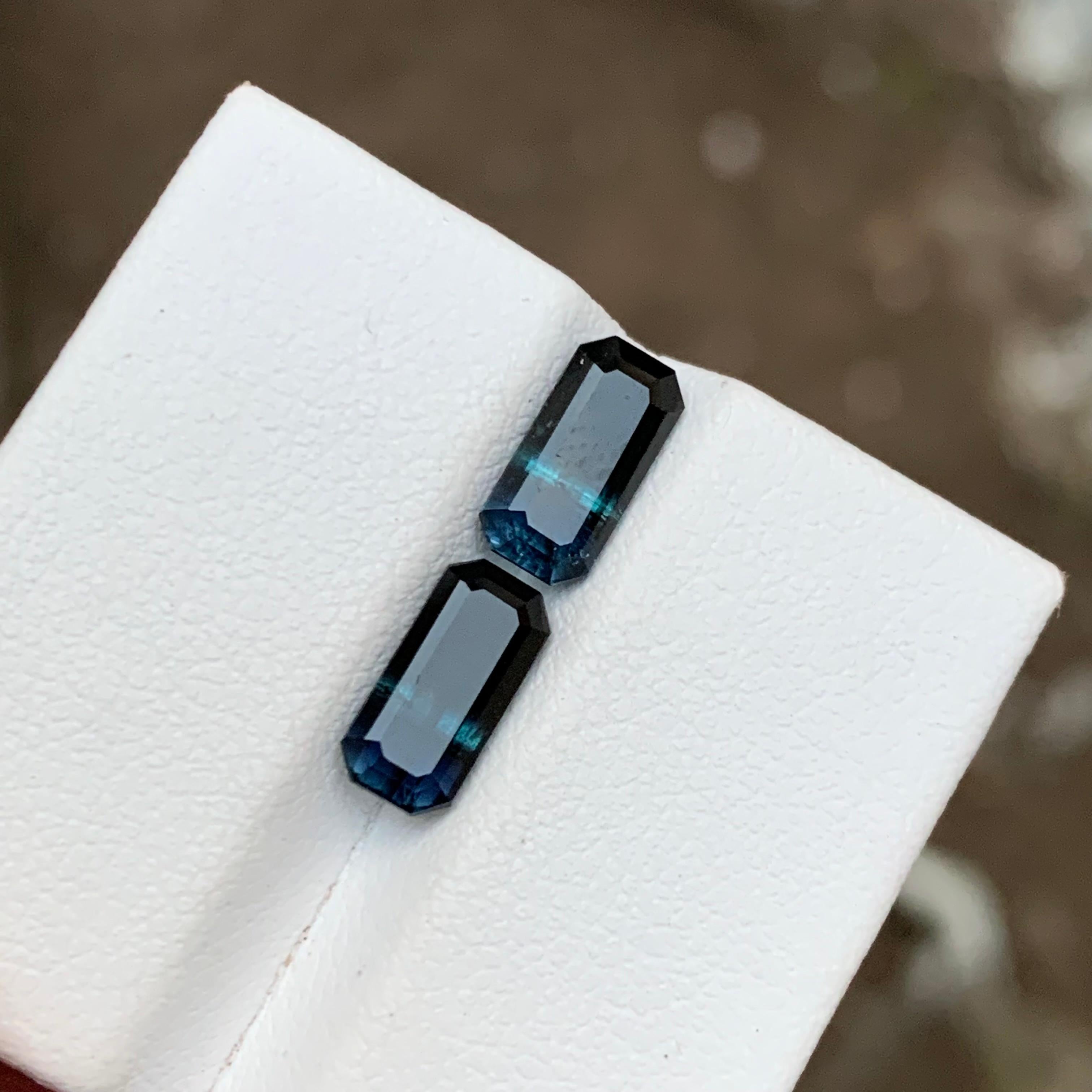 Rare Black-Blue Bicolor Tourmaline Gemstone Pairs, 3.10 Ct Emerald Cut-Earrings For Sale 3