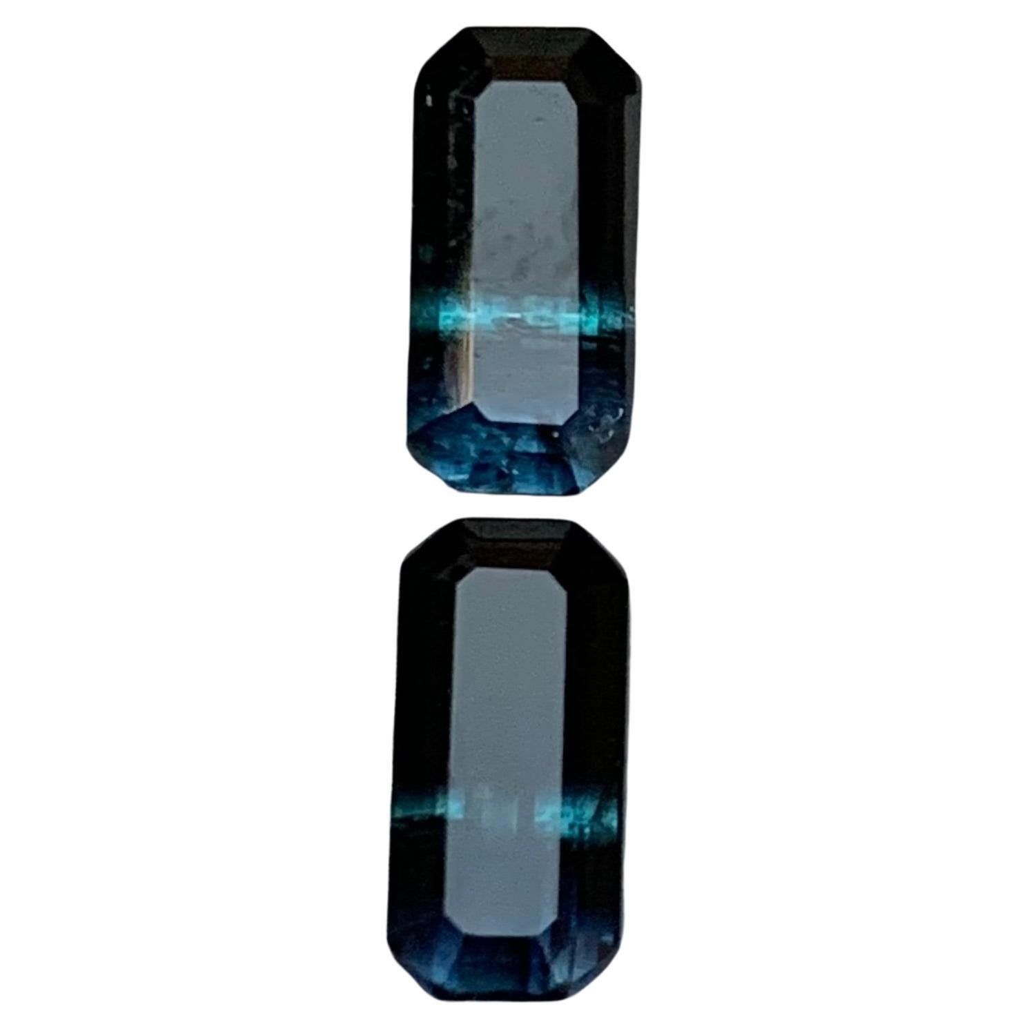 Seltene schwarz-blaue Bicolor-Turmalin-Edelsteinpaare, 3.10 Karat Smaragdschliff-Ohrringe