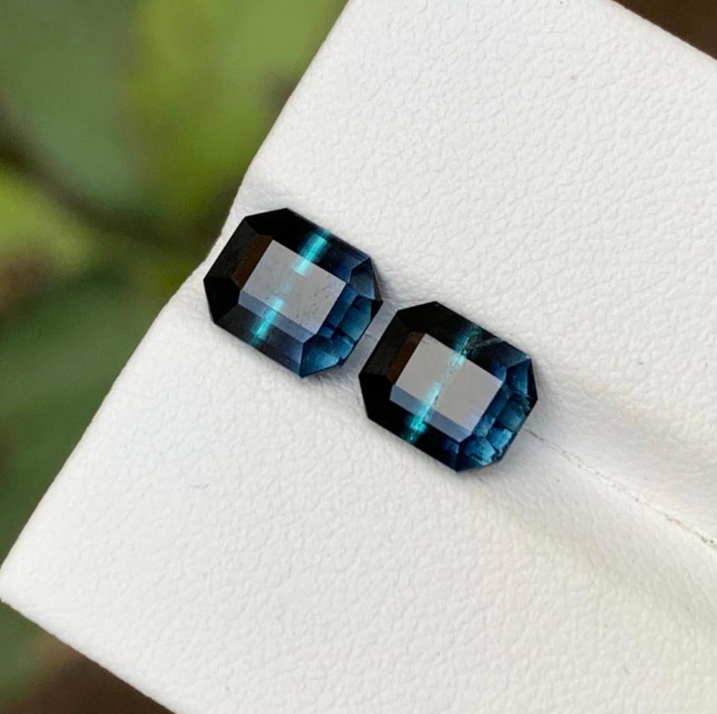 Raros Pares de Gemas de Turmalina Bicolor Negro-Azul, 3.25 Ct Corte Esmeralda-Pendientes en venta 2