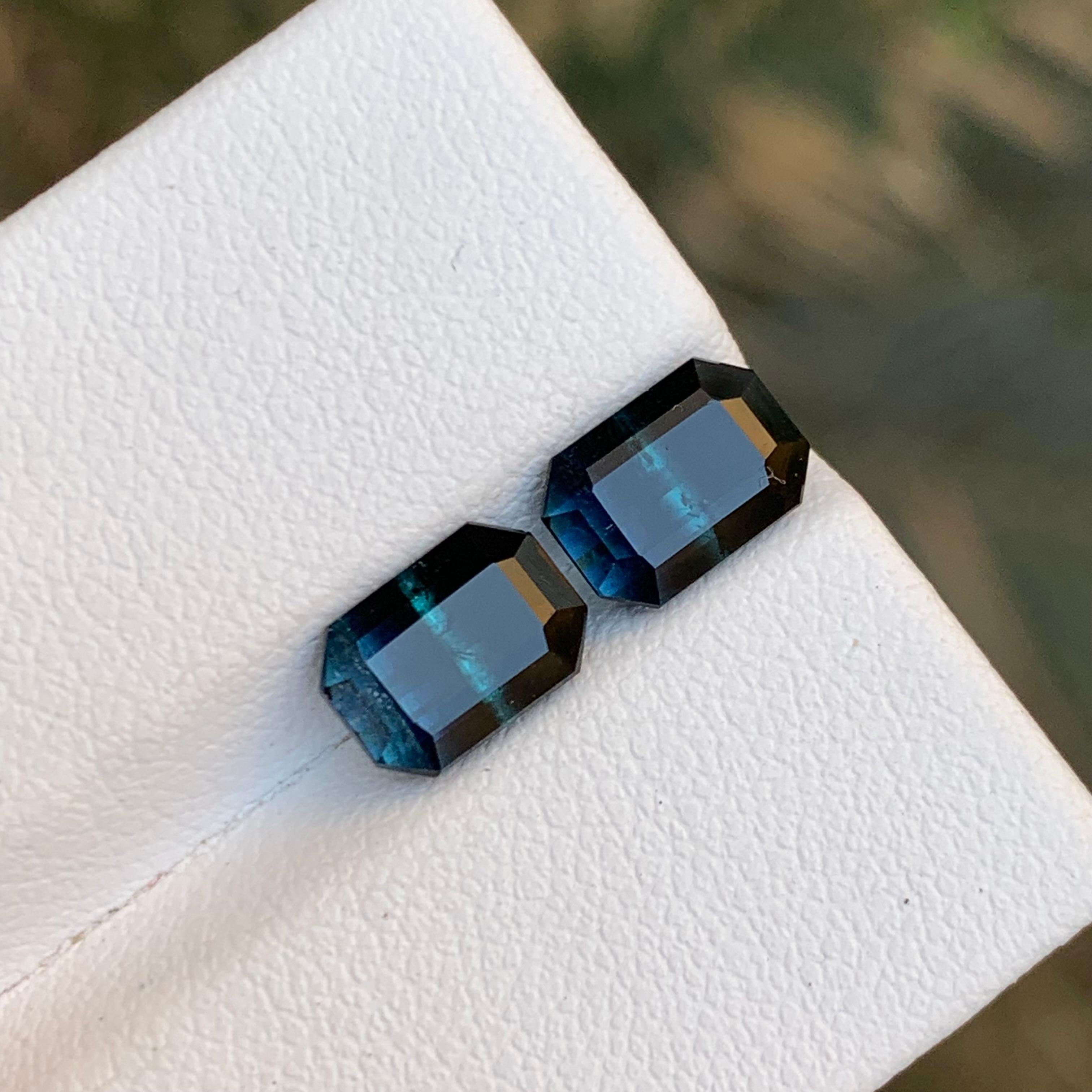 Contemporary Rare Black-Blue Bicolor Tourmaline Gemstone Pairs, 3.40 Ct Emerald Cut-Earrings For Sale