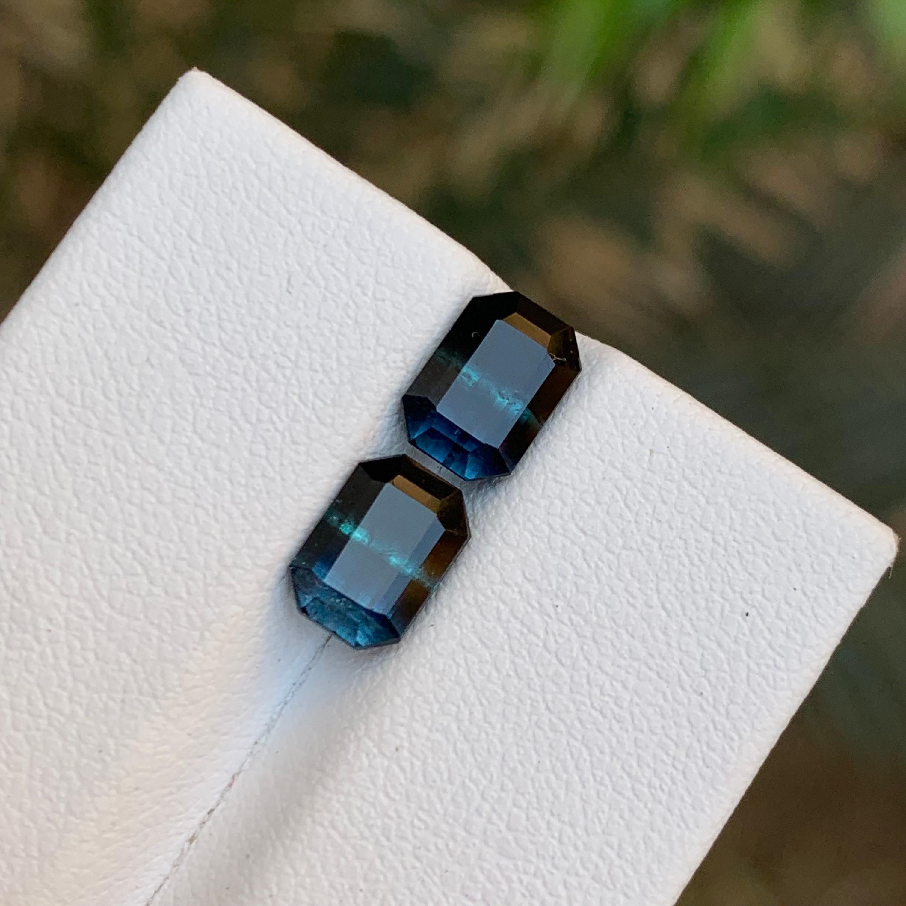 Women's or Men's Rare Black-Blue Bicolor Tourmaline Gemstone Pairs, 3.40 Ct Emerald Cut-Earrings For Sale