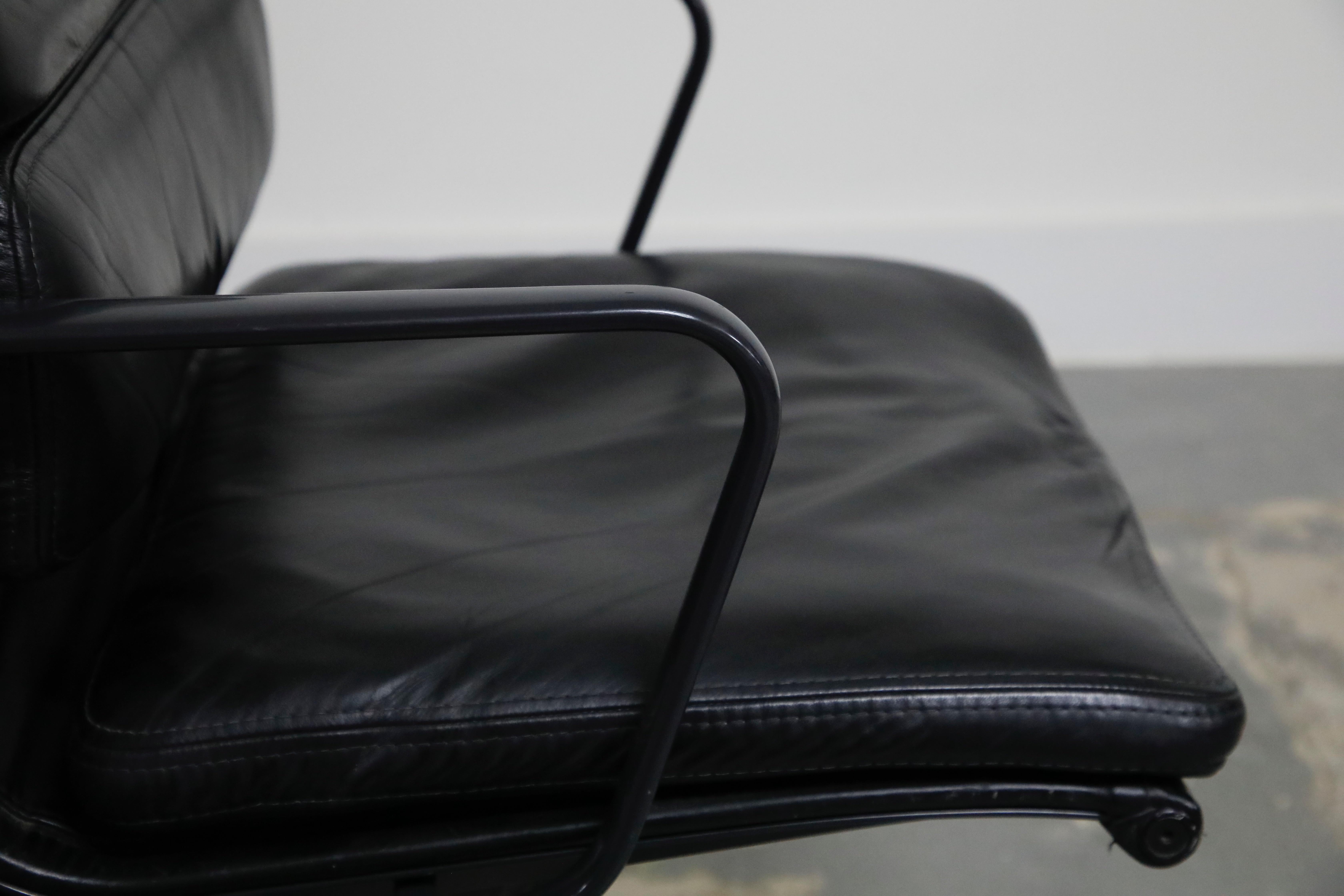 Rare Black on Black Eames Soft Pad Management Chair by Herman Miller, 1988 5