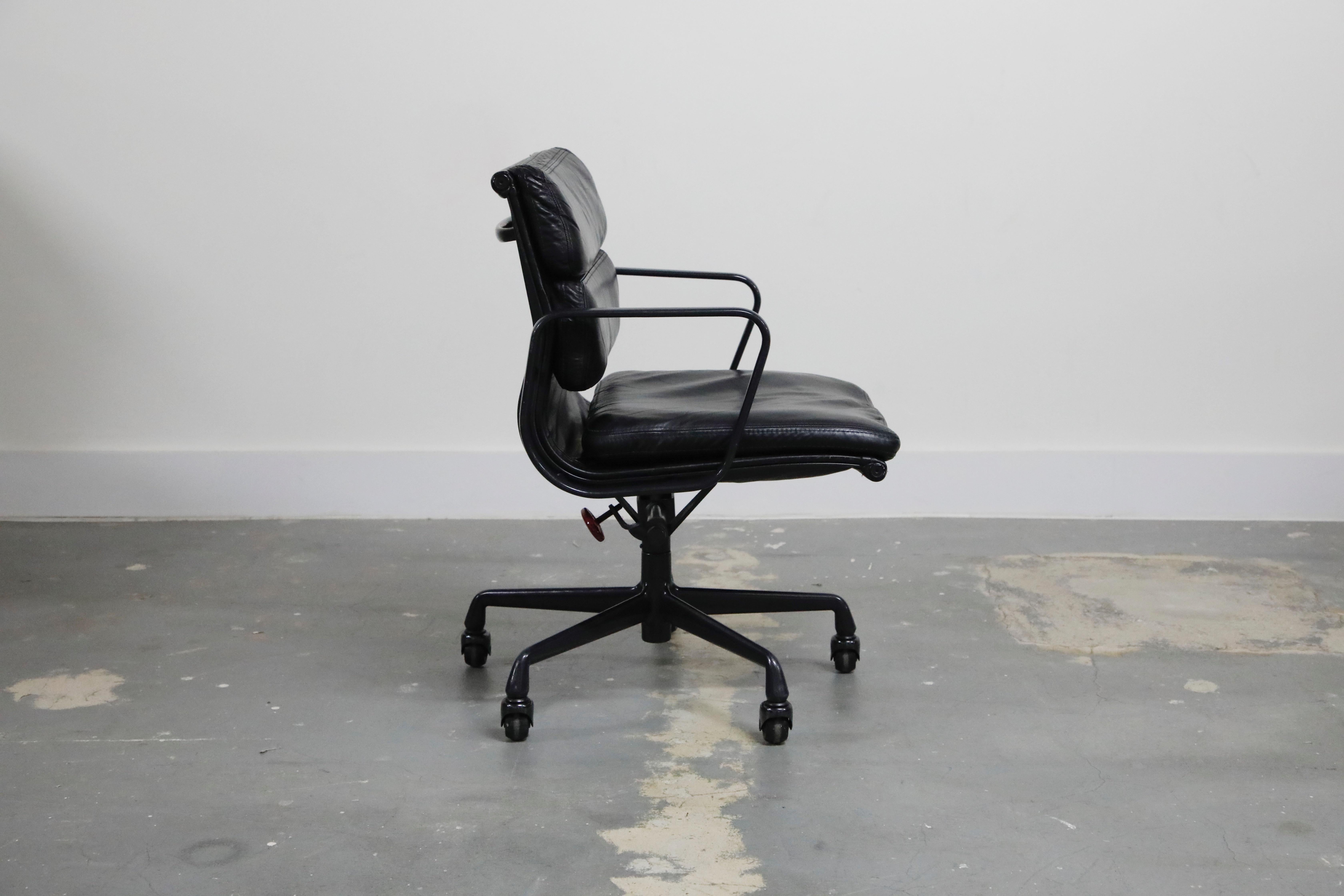 black soft chair