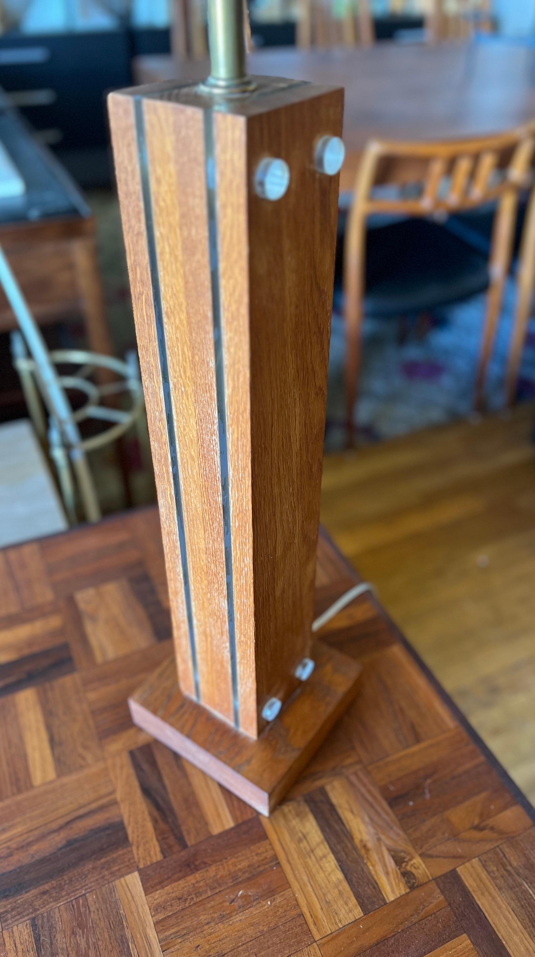20th Century Rare Bleached Solid Red Cerused Oak & Lucite Table Desk Tall Column Lamp For Sale