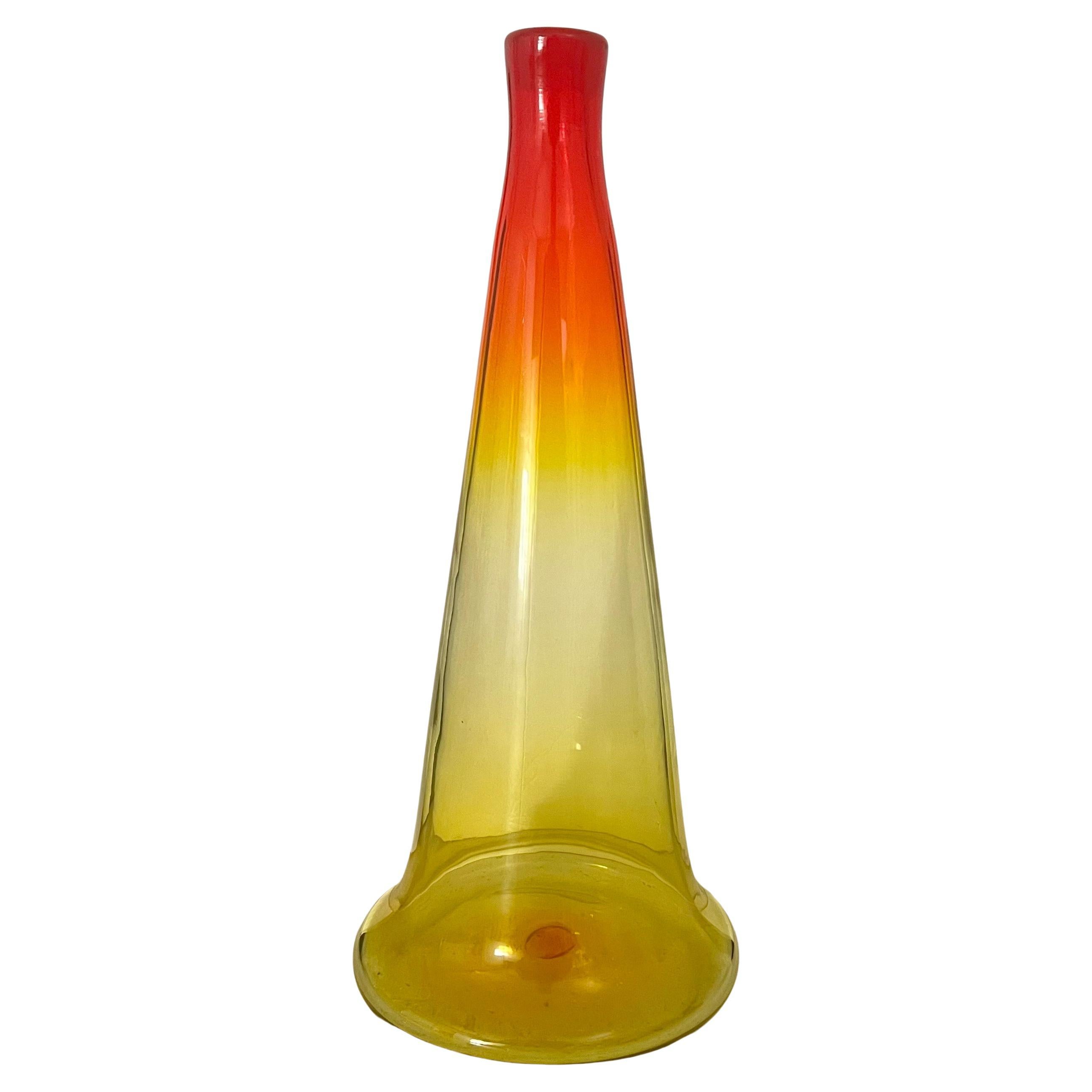 Seltene Blenko Amberine Vase aus mundgeblasenem Glas 1970er Jahre (Skandinavische Moderne) im Angebot