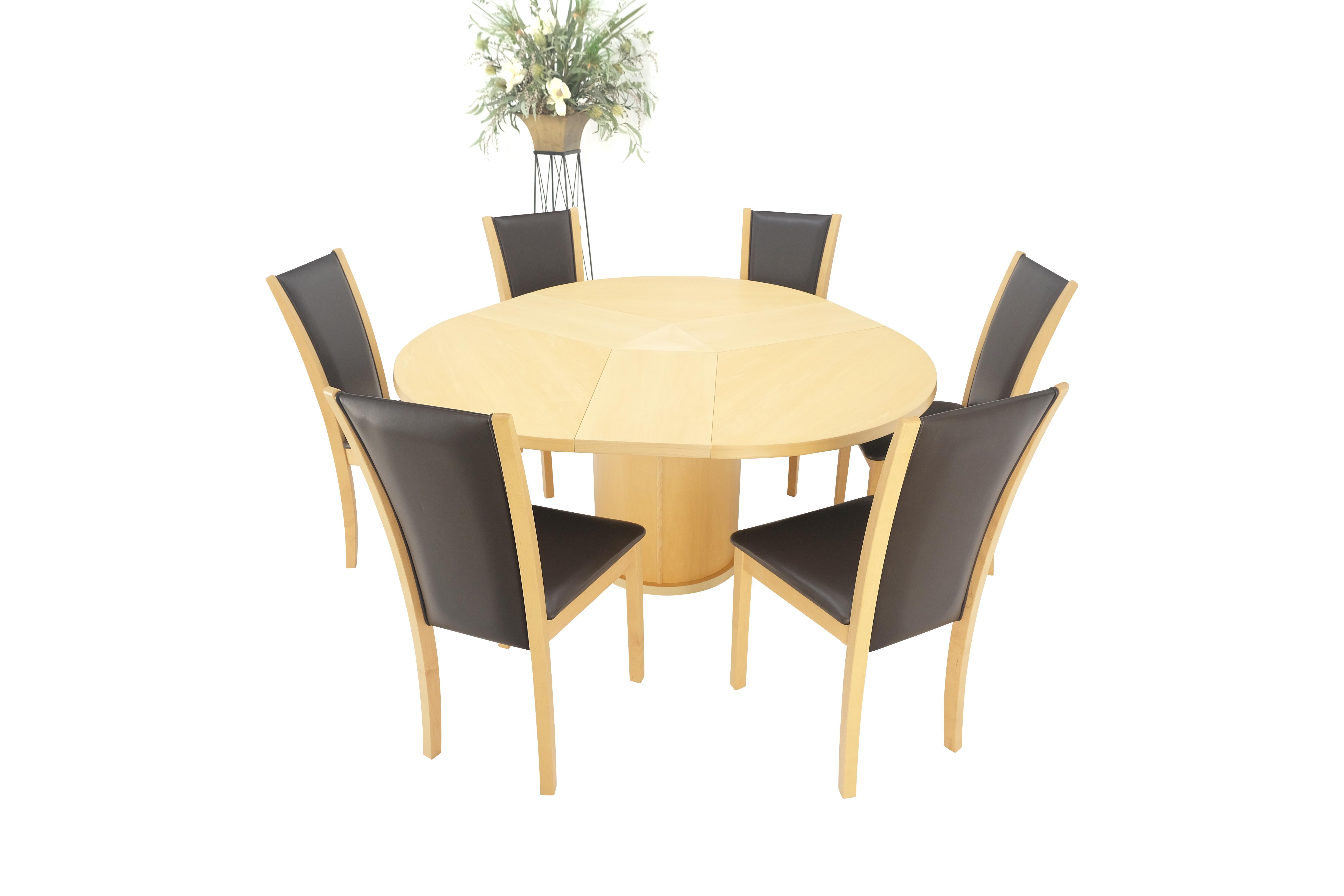 Rare Blond Maple Round Expandable Dining Table 6 Chairs Set Set Denmark MINT!  For Sale 3