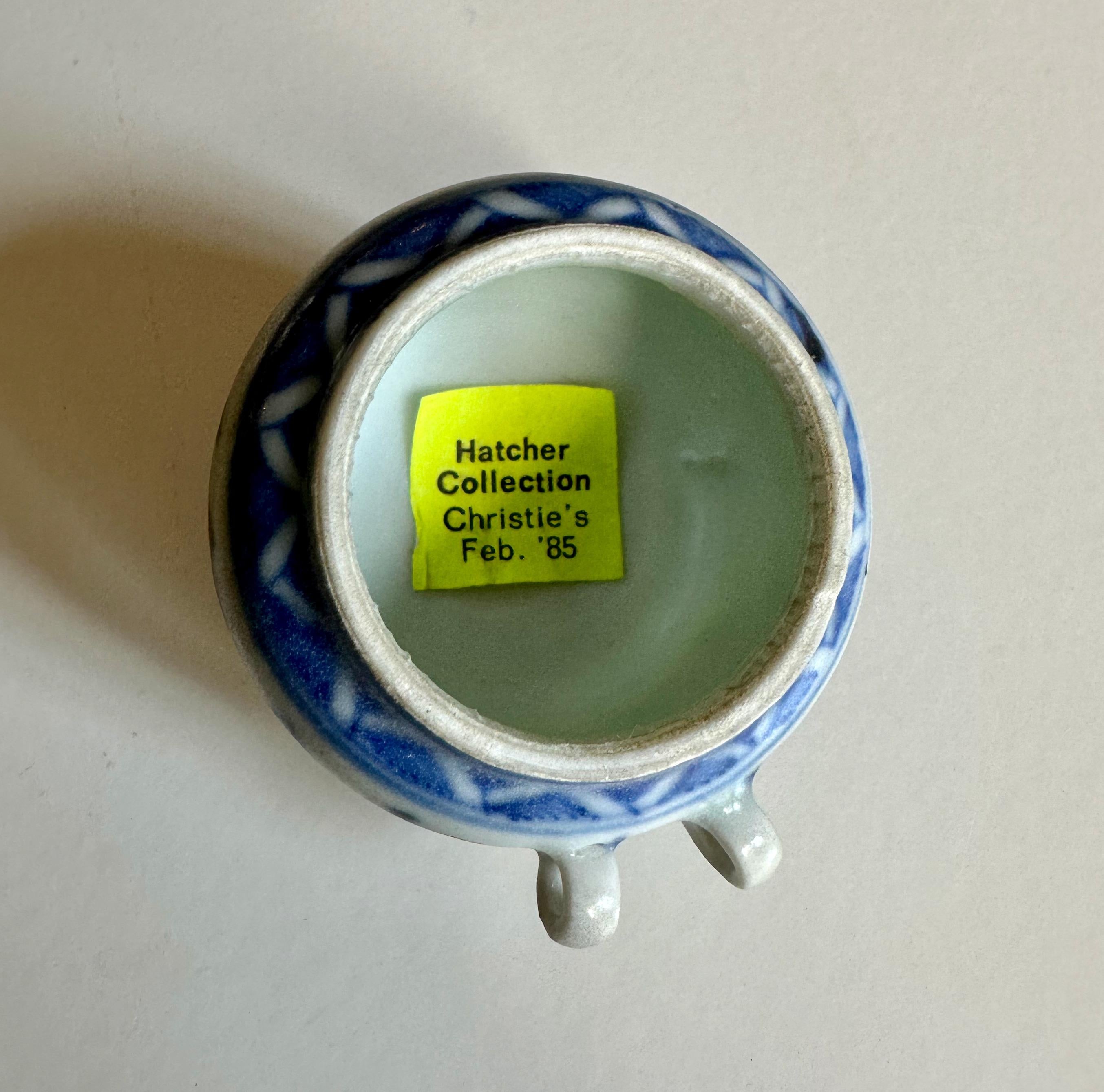 Porcelain Rare Blue and White Bird Feeder from the Hatcher Cargo For Sale