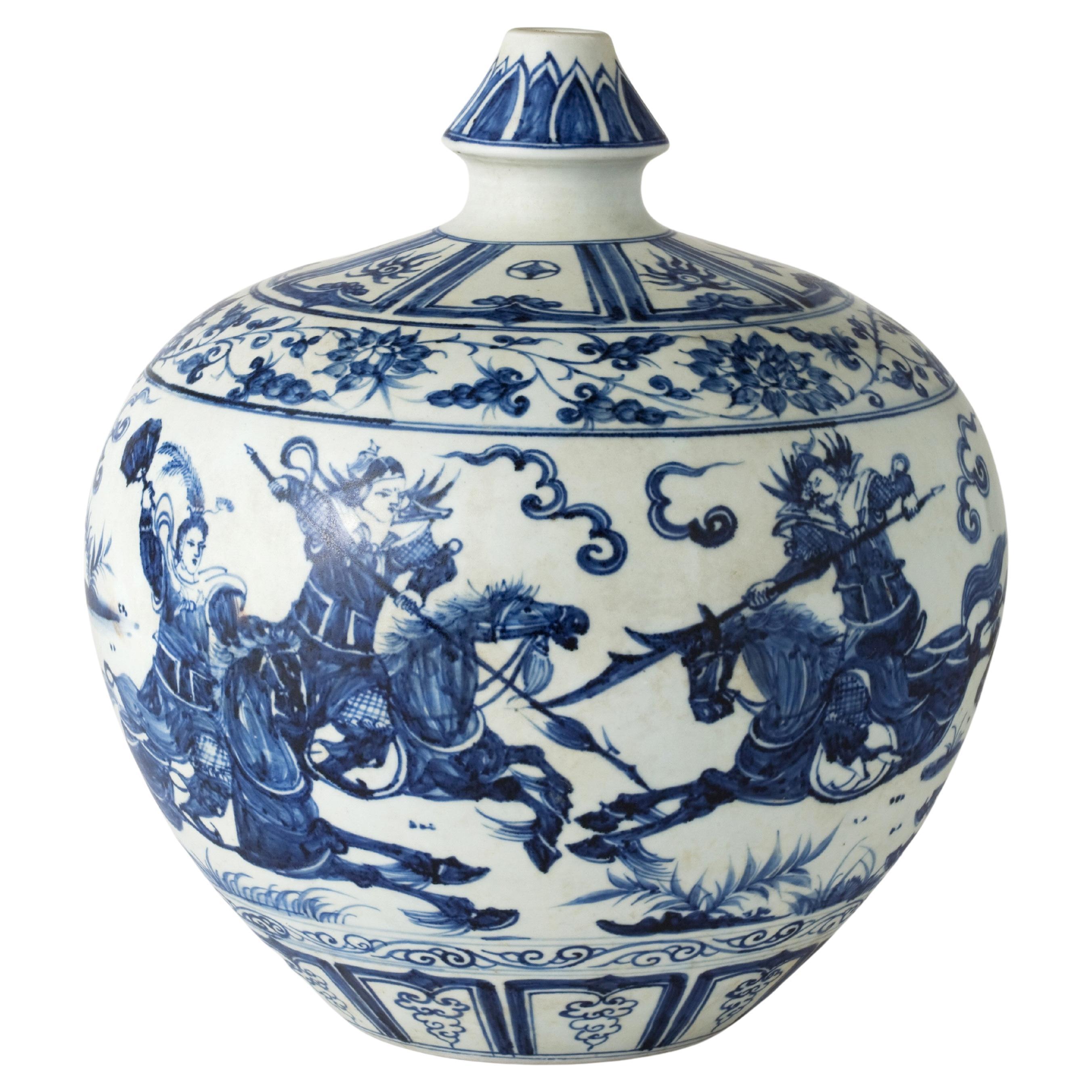 Raro vaso blu e bianco con scena di battaglia di cavalleria, prima dinastia Qing in vendita