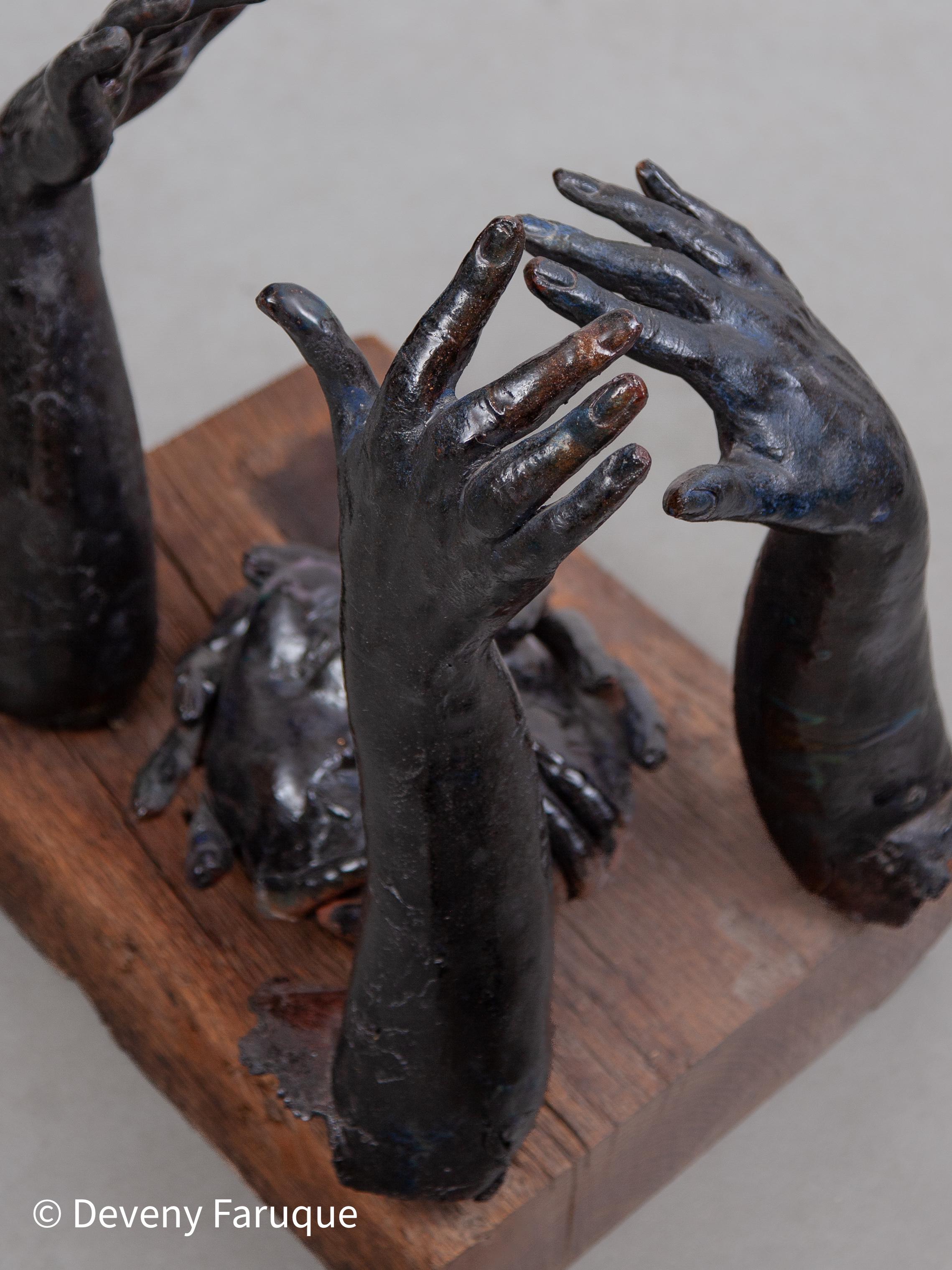 Rare Blue Glazed Ceramic Sculpture Decorated with Hands, 1970s, Belgium For Sale 4