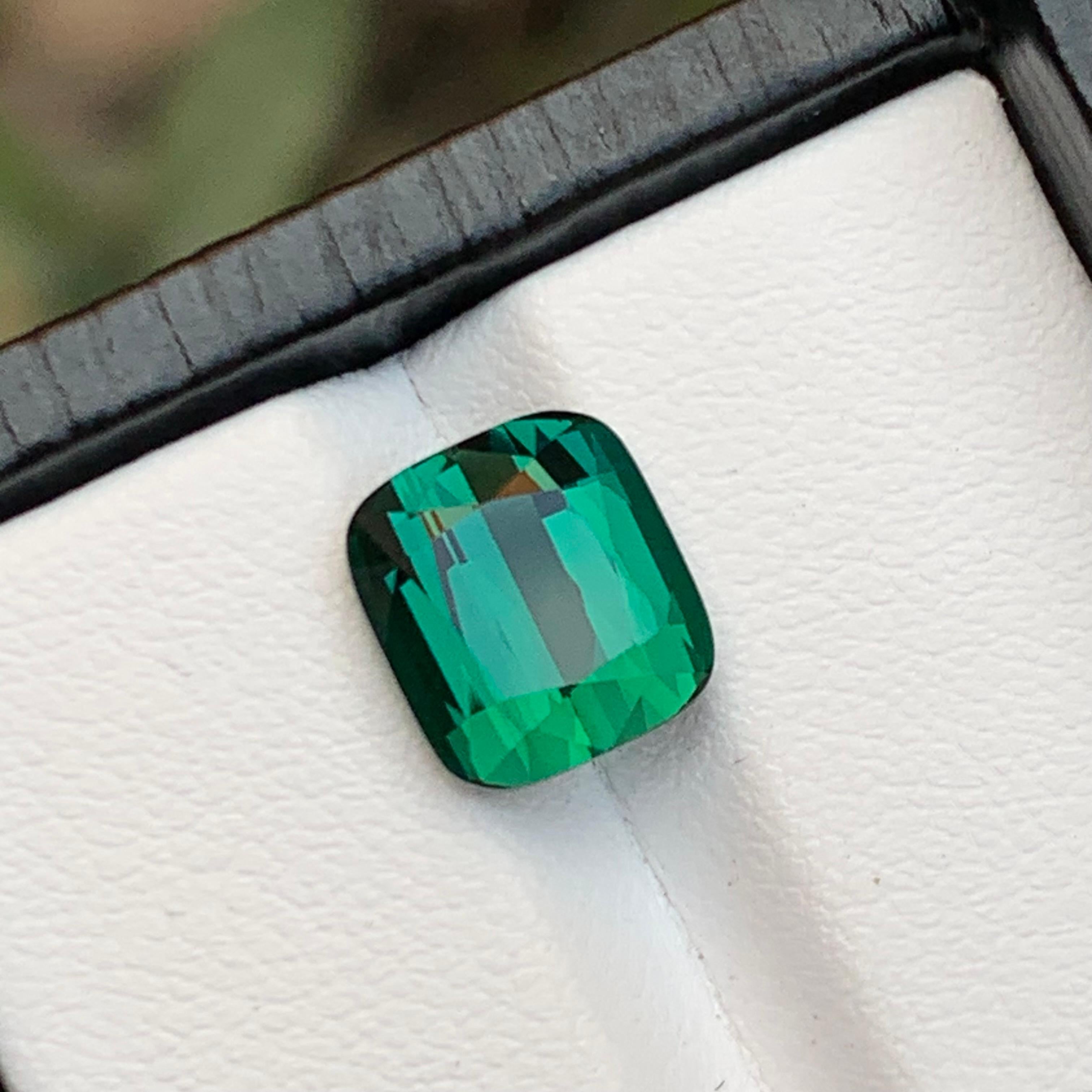 Rare tourmaline naturelle bleue verte taille coussin, 4,05 ct-Afghani  en vente 4