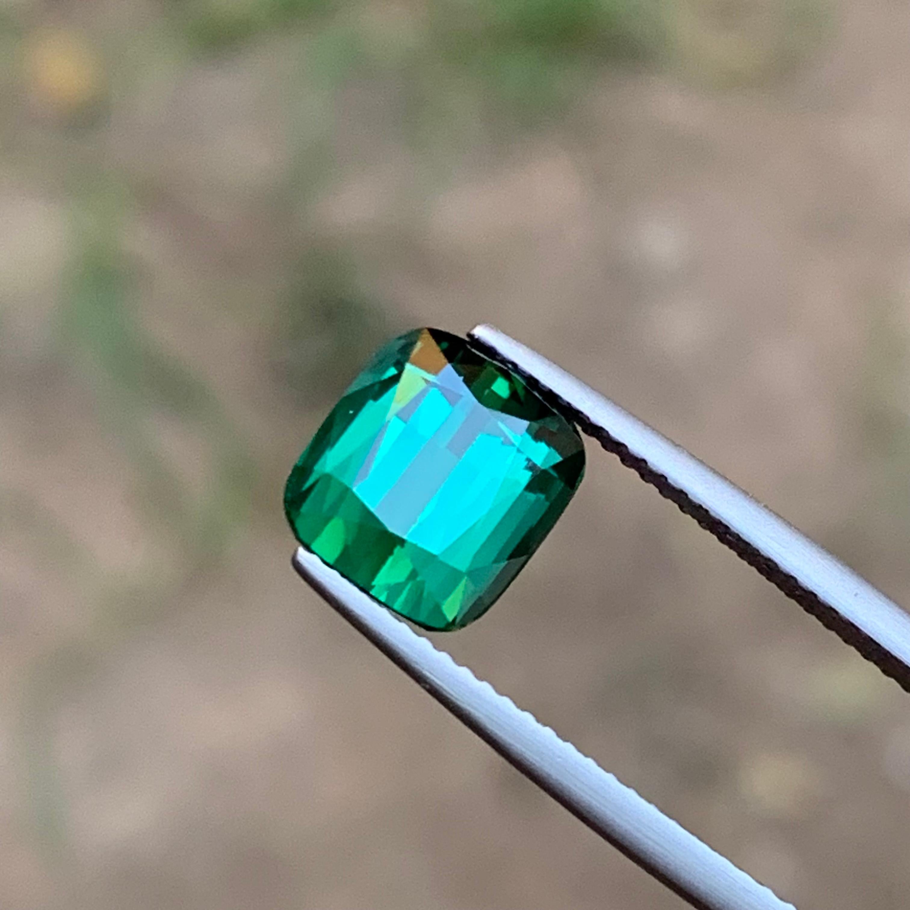 Rare tourmaline naturelle bleue verte taille coussin, 4,05 ct-Afghani  en vente 6