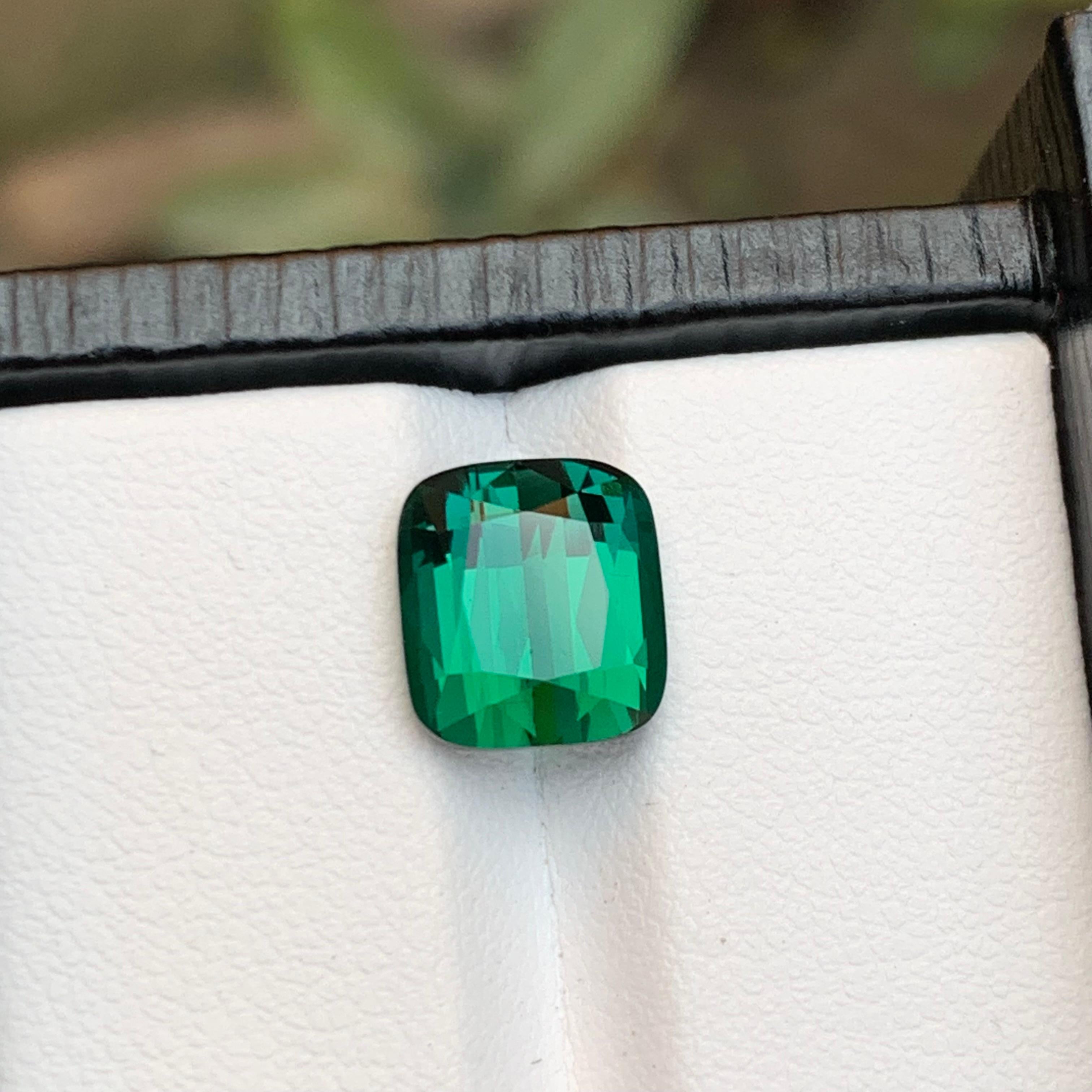 Rare tourmaline naturelle bleue verte taille coussin, 4,05 ct-Afghani  en vente 2