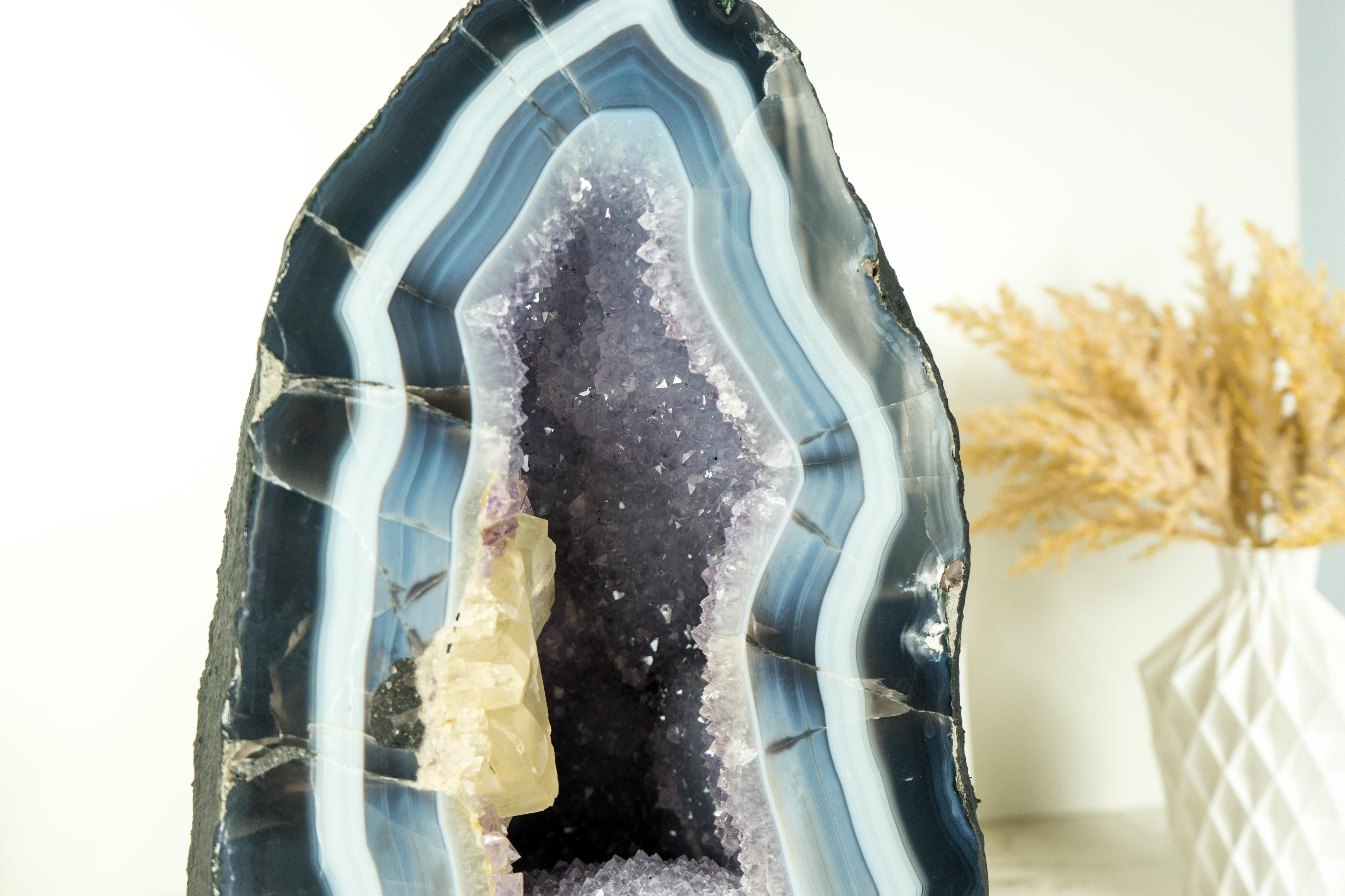 Rare Blue Lace Agate Cathedral with Bold Blue and White Agate Laces and Calcite For Sale 4