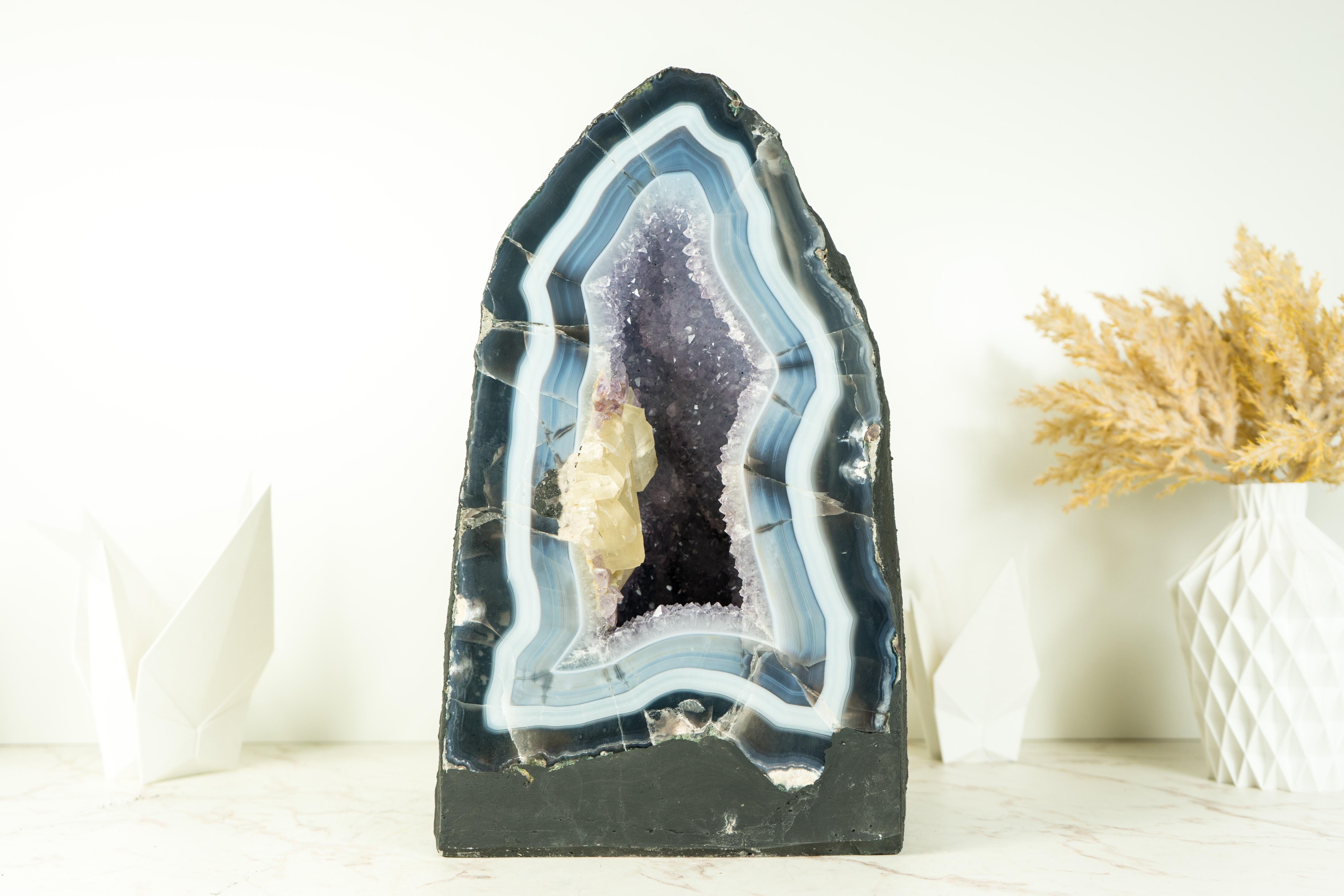 Rare Blue Lace Agate Cathedral with Bold Blue and White Agate Laces and Calcite For Sale 9
