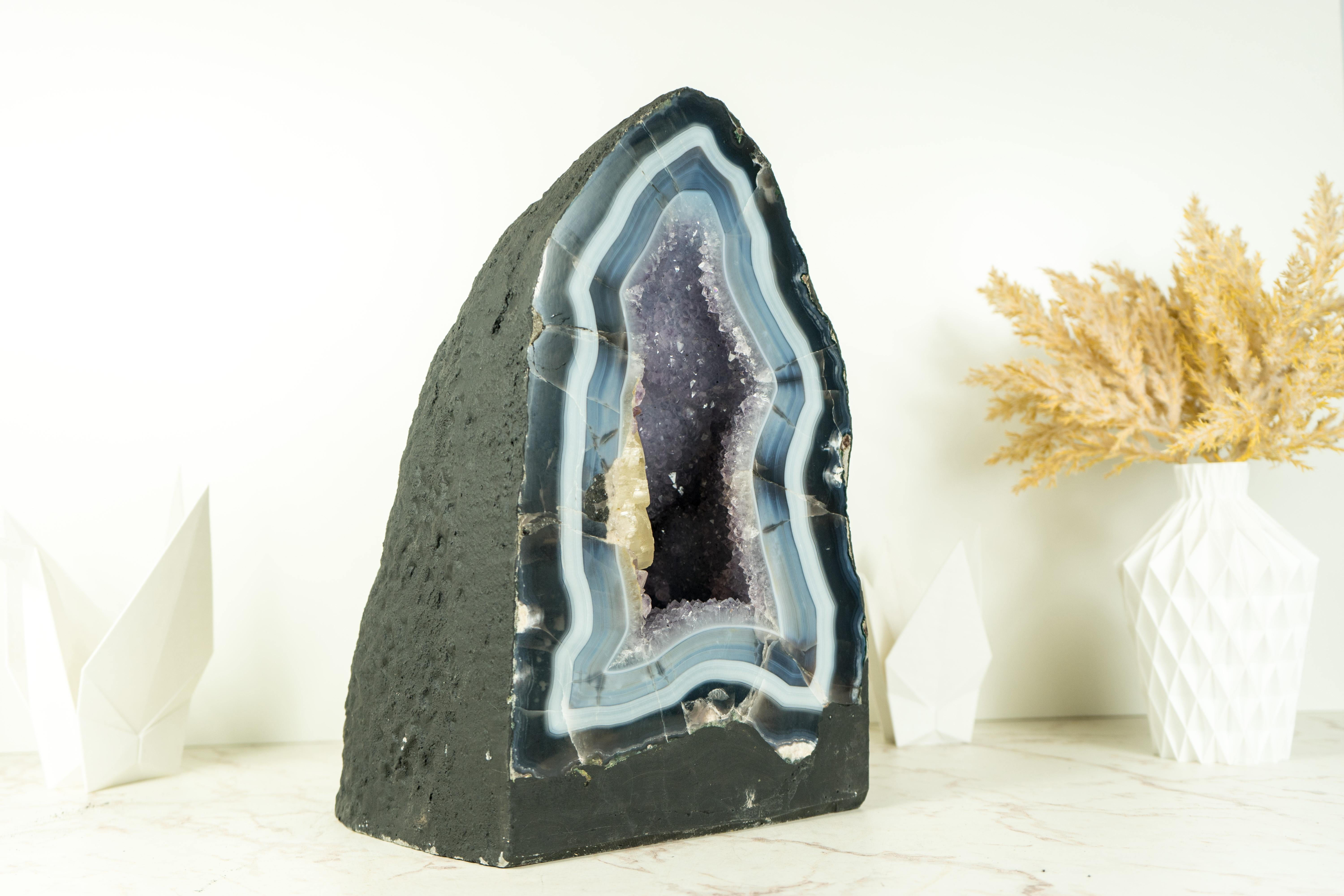 Contemporary Rare Blue Lace Agate Cathedral with Bold Blue and White Agate Laces and Calcite For Sale