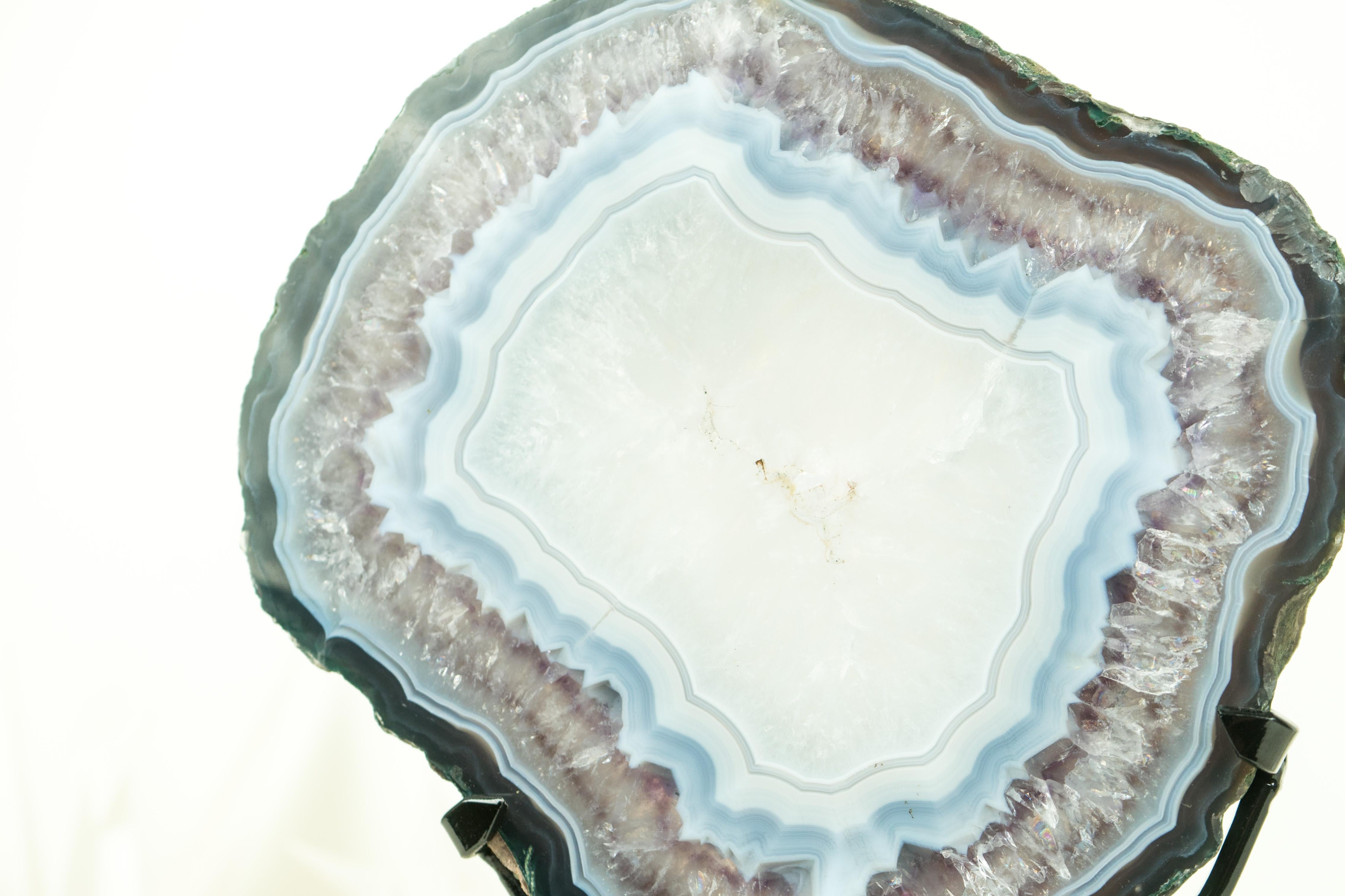 Rare Blue Lace Agate with Clear Quartz Geode Slice, Natural Geological Art In New Condition For Sale In Ametista Do Sul, BR