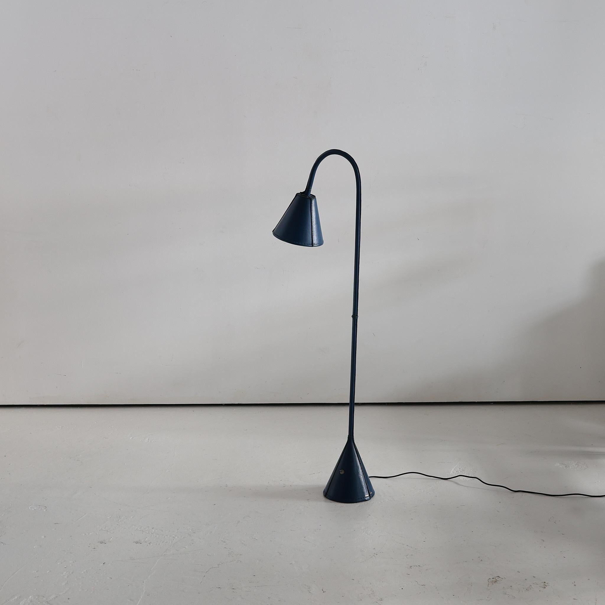 Rare Blue Leather Floor Lamp By Valenti In Good Condition For Sale In London, GB