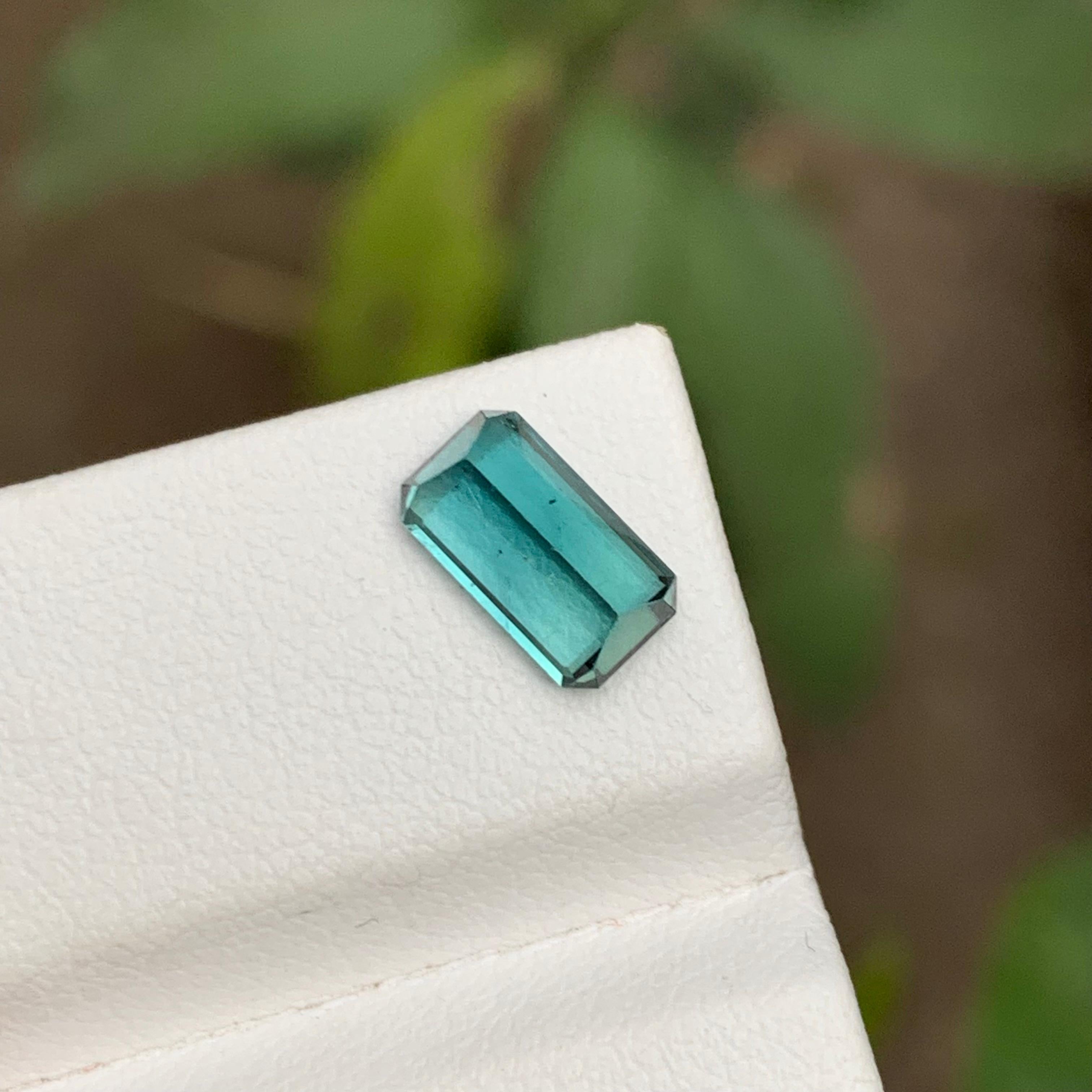 Rare Blue Natural Tourmaline Gemstone, 1.60 Ct Emerald Cut for Ring/Jewelry Set In New Condition For Sale In Peshawar, PK