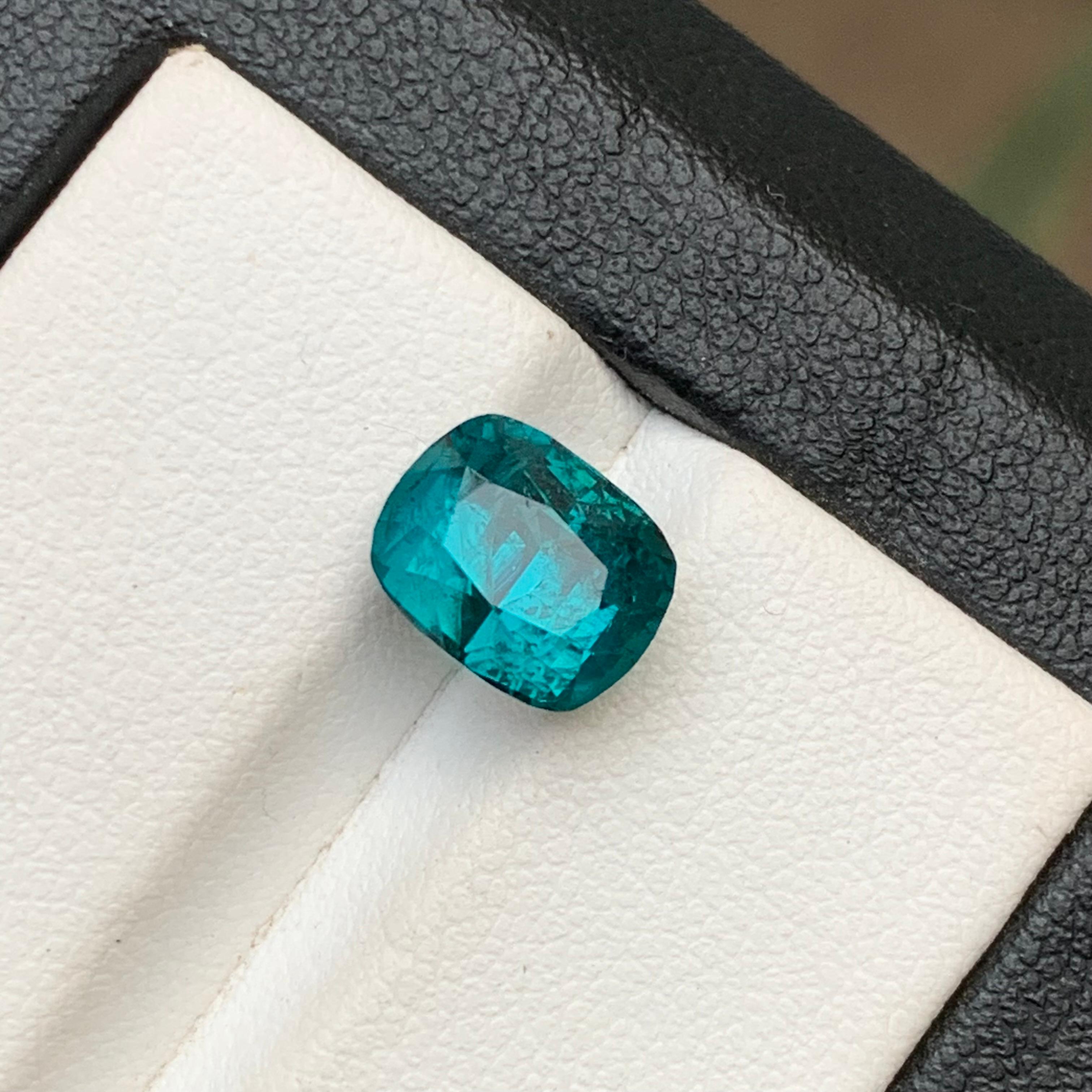 Femenino o masculino Raro Anillo de Turmalina Natural Azul Piedra Preciosa Suelta 3.55 Ct Corte Cojín para Joyería en venta