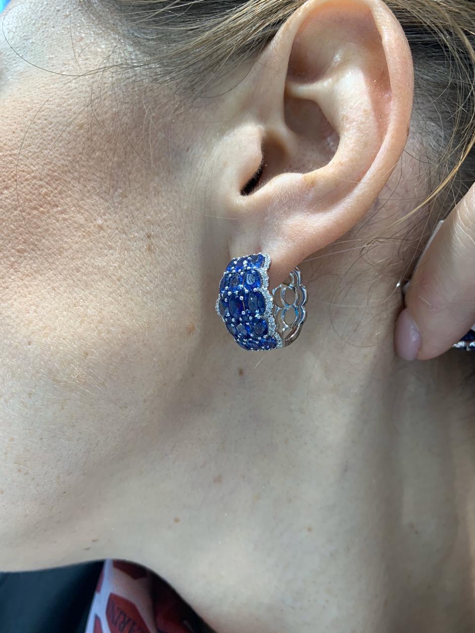 Women's Rare Blue Pure Sapphire White Diamond Dome White Gold Lever-Back Earrings For Sale