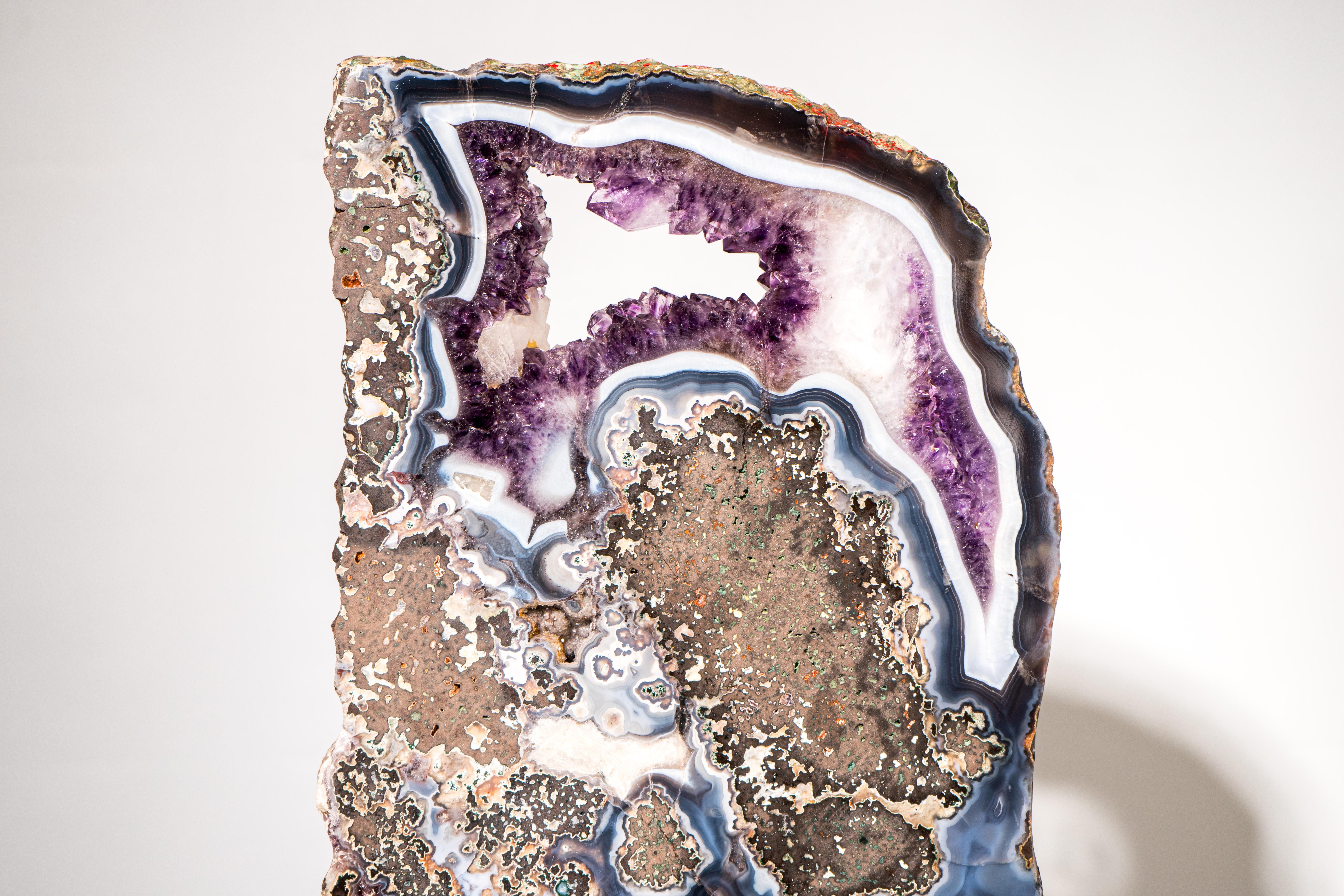 Seltener blauer & weißer Achat mit lila Amethyst Geode Scheibe, Achat Kristall Tablett (Brasilianisch) im Angebot