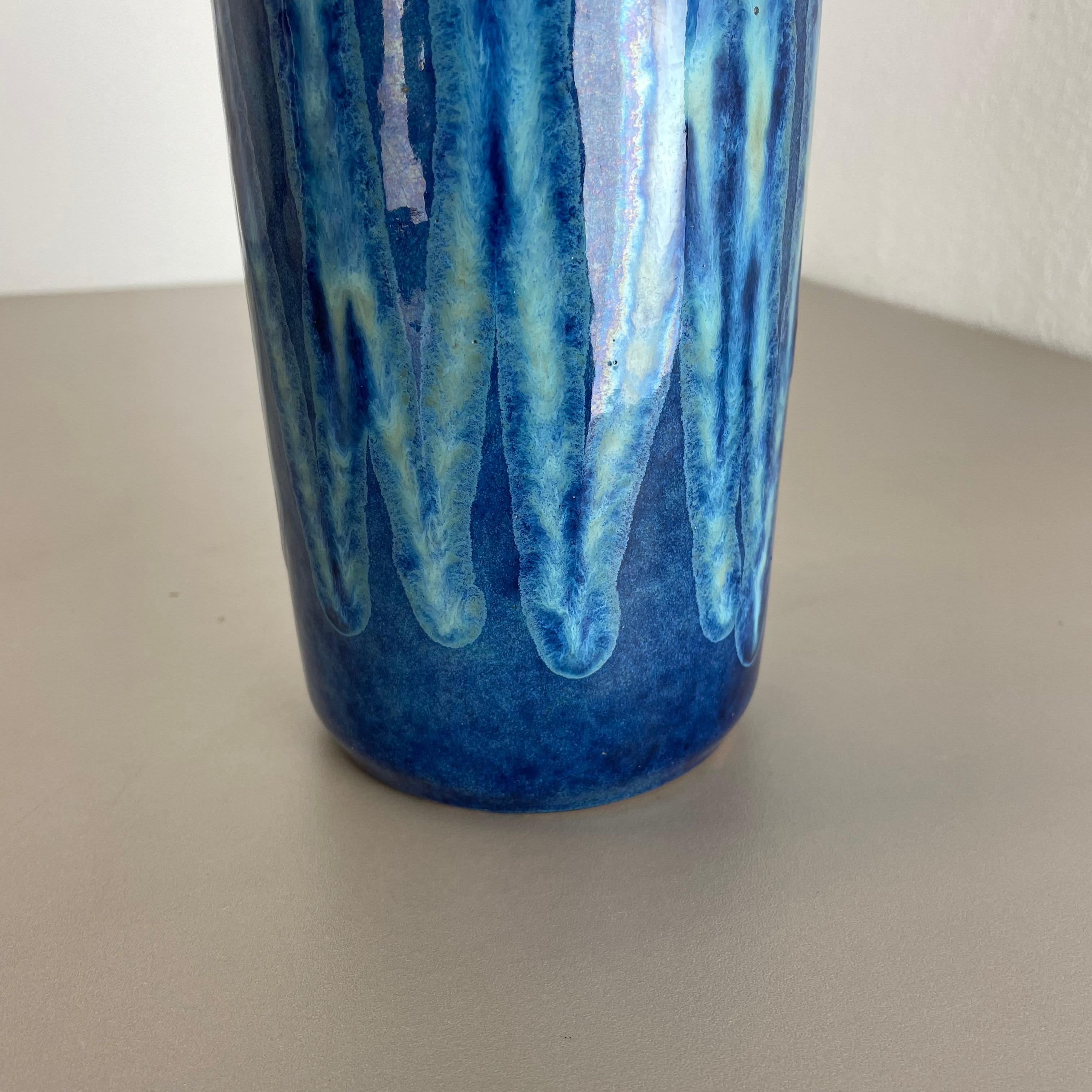 Seltene blaue „Zigzag“ Fat Lava Mehrfarbige Vase Scheurich, Deutschland Wgp 1970er Jahre, selten im Angebot 6