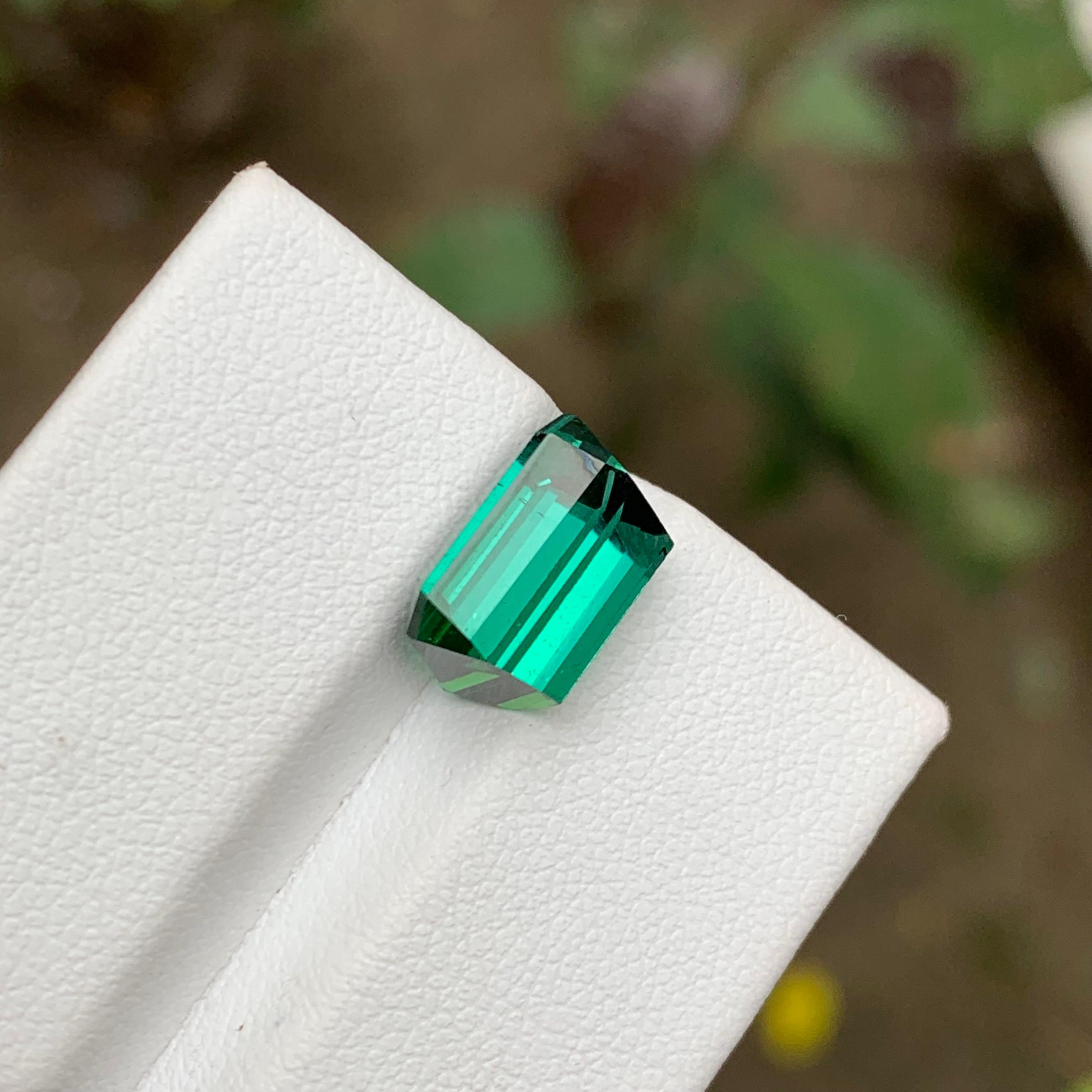 Women's or Men's Rare Bluish Green Natural Tourmaline Gemstone, 5.65 Ct Emerald Cut-Ring Jewelry  For Sale
