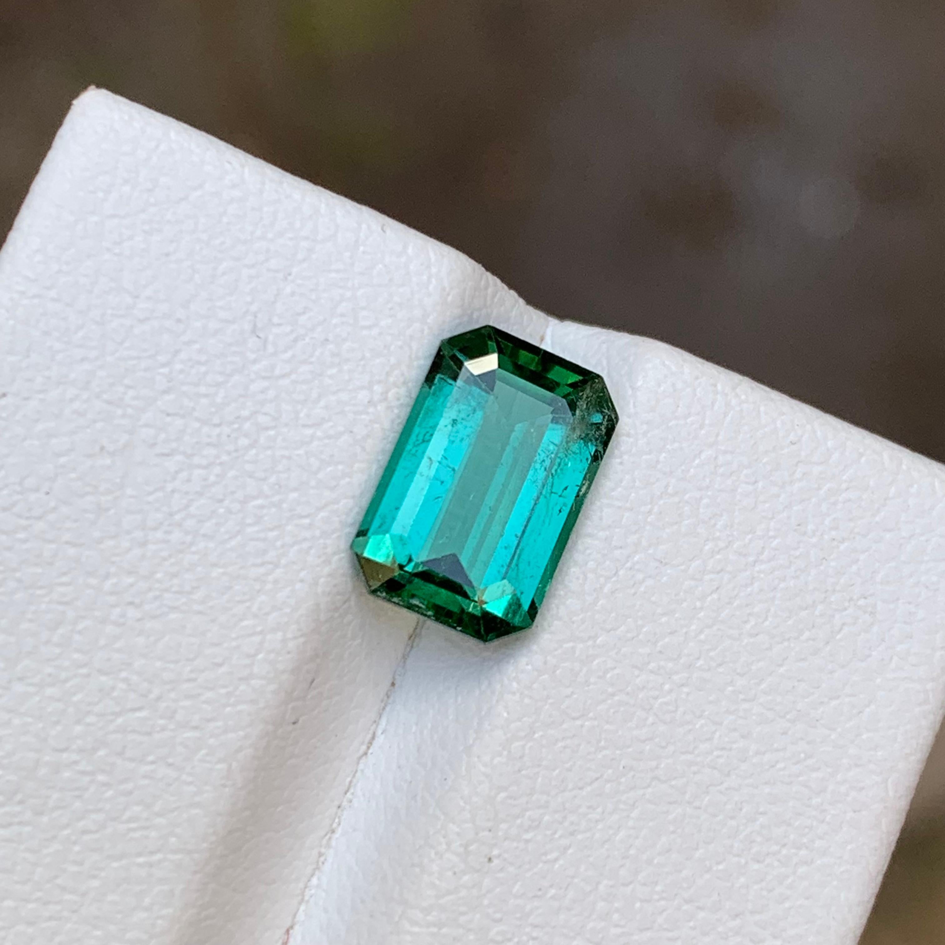 Rare Bluish Lagoon Green Natural Tourmaline Gemstone 2.70Ct Emerald Cut for Ring For Sale 4
