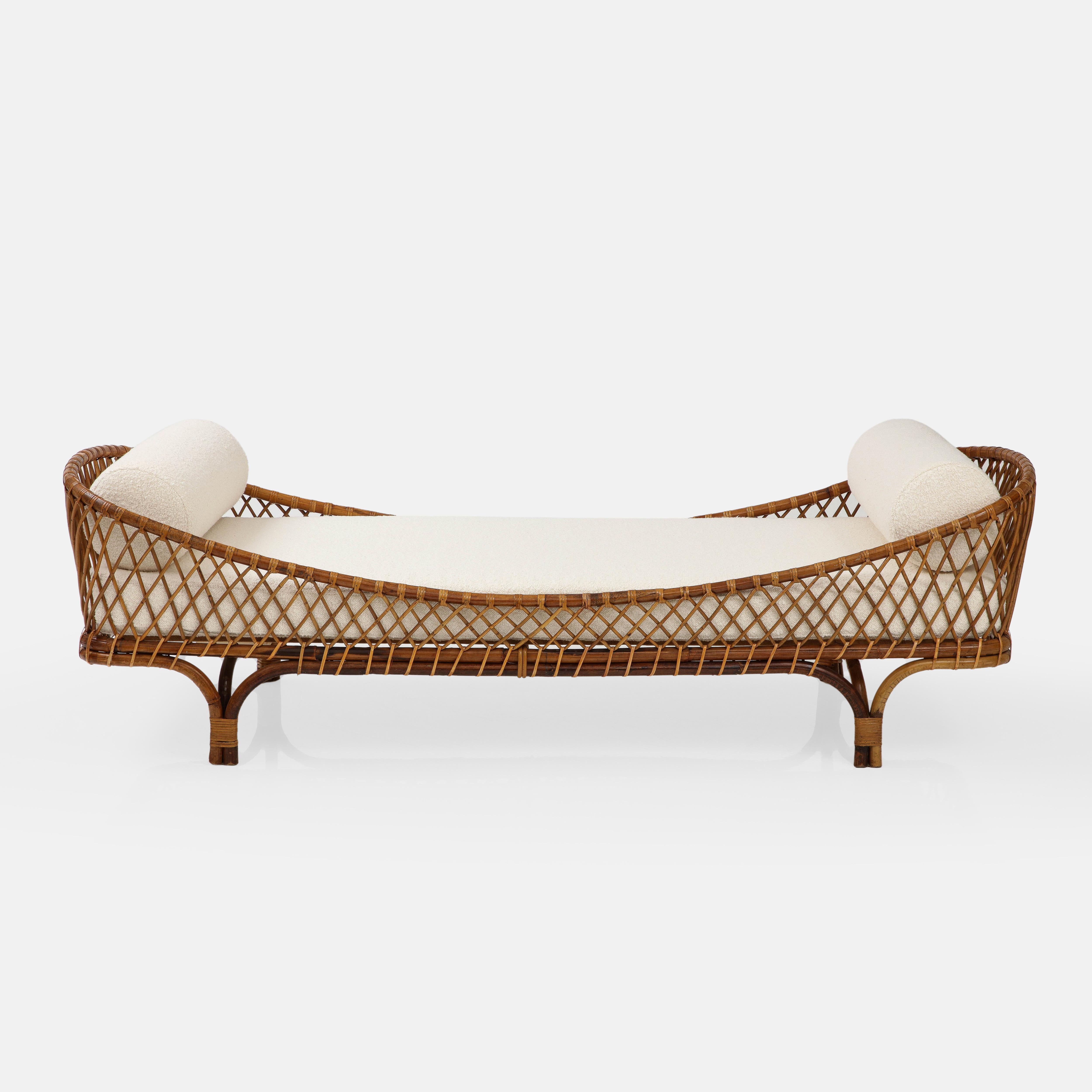 Italian Rare Bonacina Rattan Daybed in Ivory Bouclé with Custom Mattress, Italy, 1960s For Sale