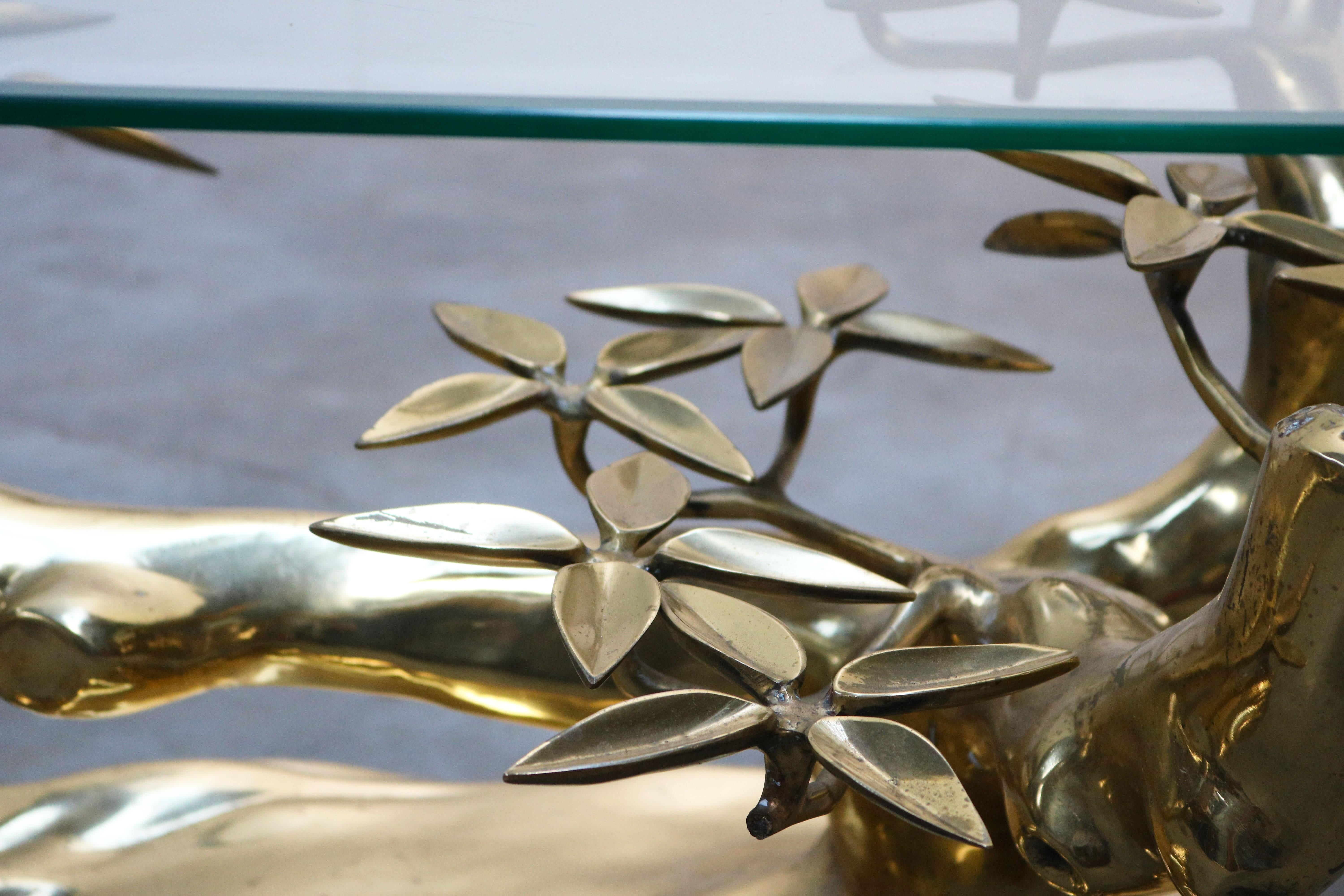 Rare ''Bonsai'' Coffee Table in Brass by Willy Daro 1970s Belgium, Glass, Gold In Good Condition In Ijzendijke, NL