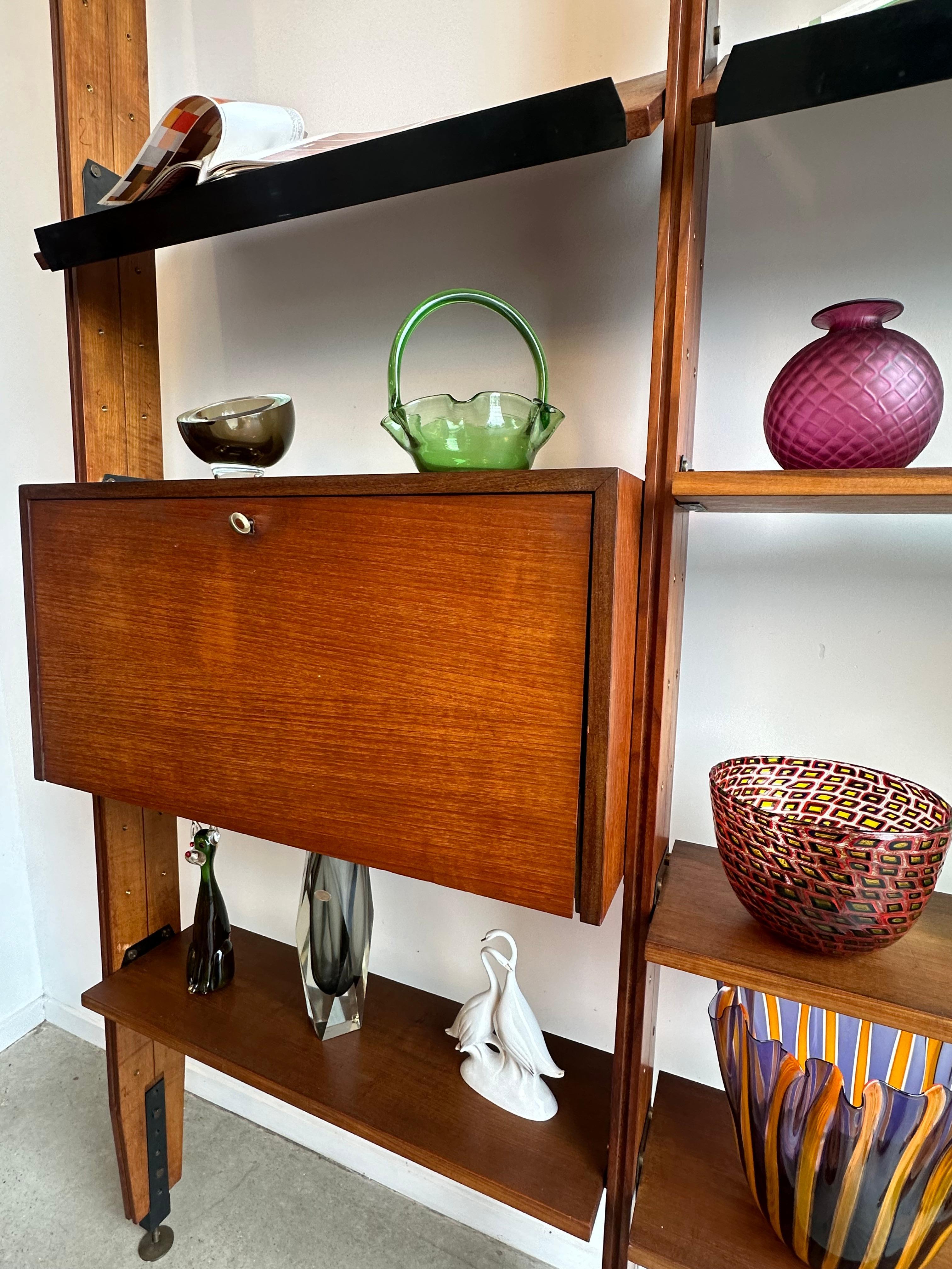 Mid-Century Modern Rare Bookcase by Pierluigi Spadolini For Sale