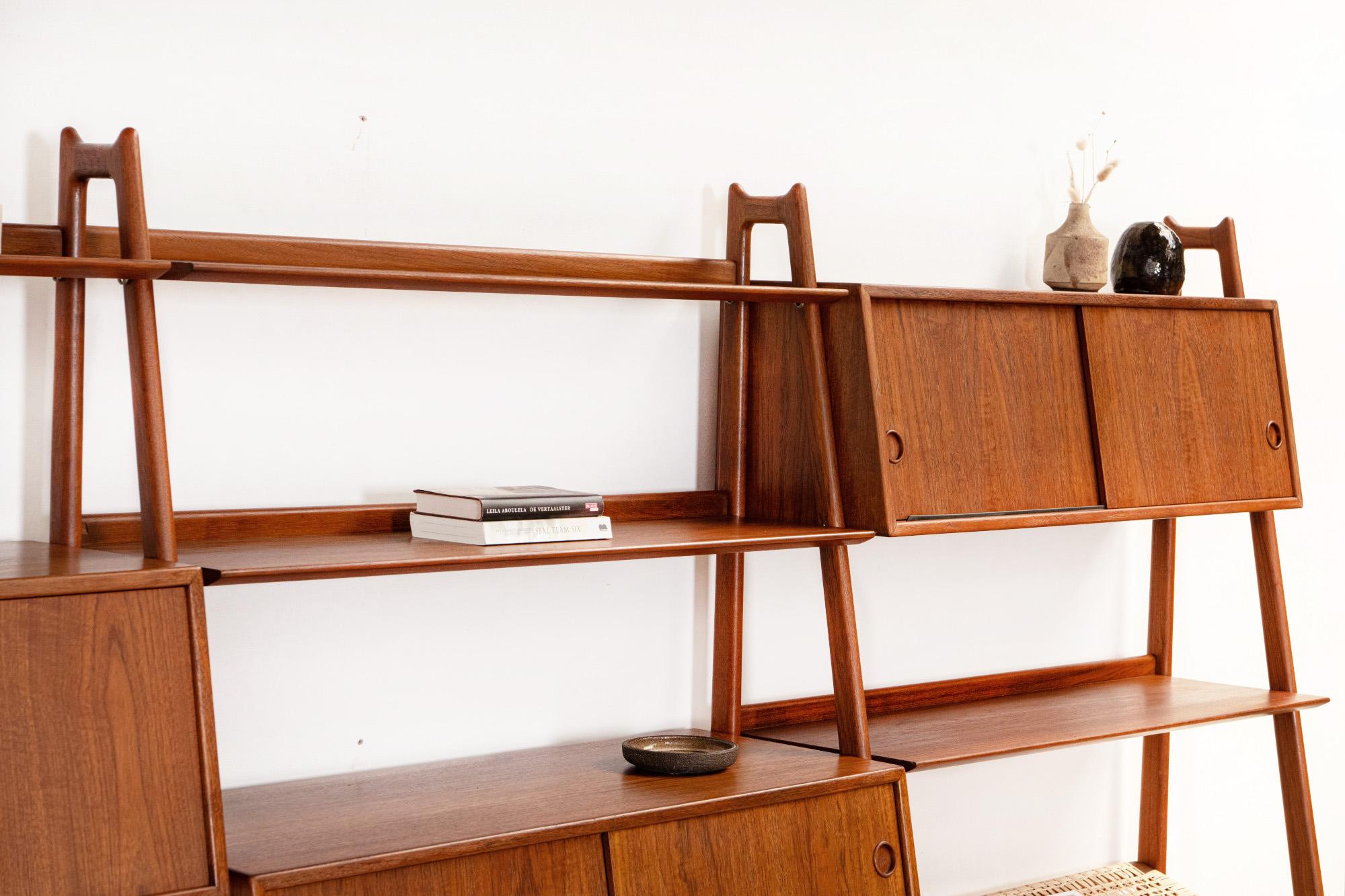 Danish Rare Bookshelf Wall Unit by Arne Vodder & Anton Borg for Vamo Møbelfabrik, 1950s