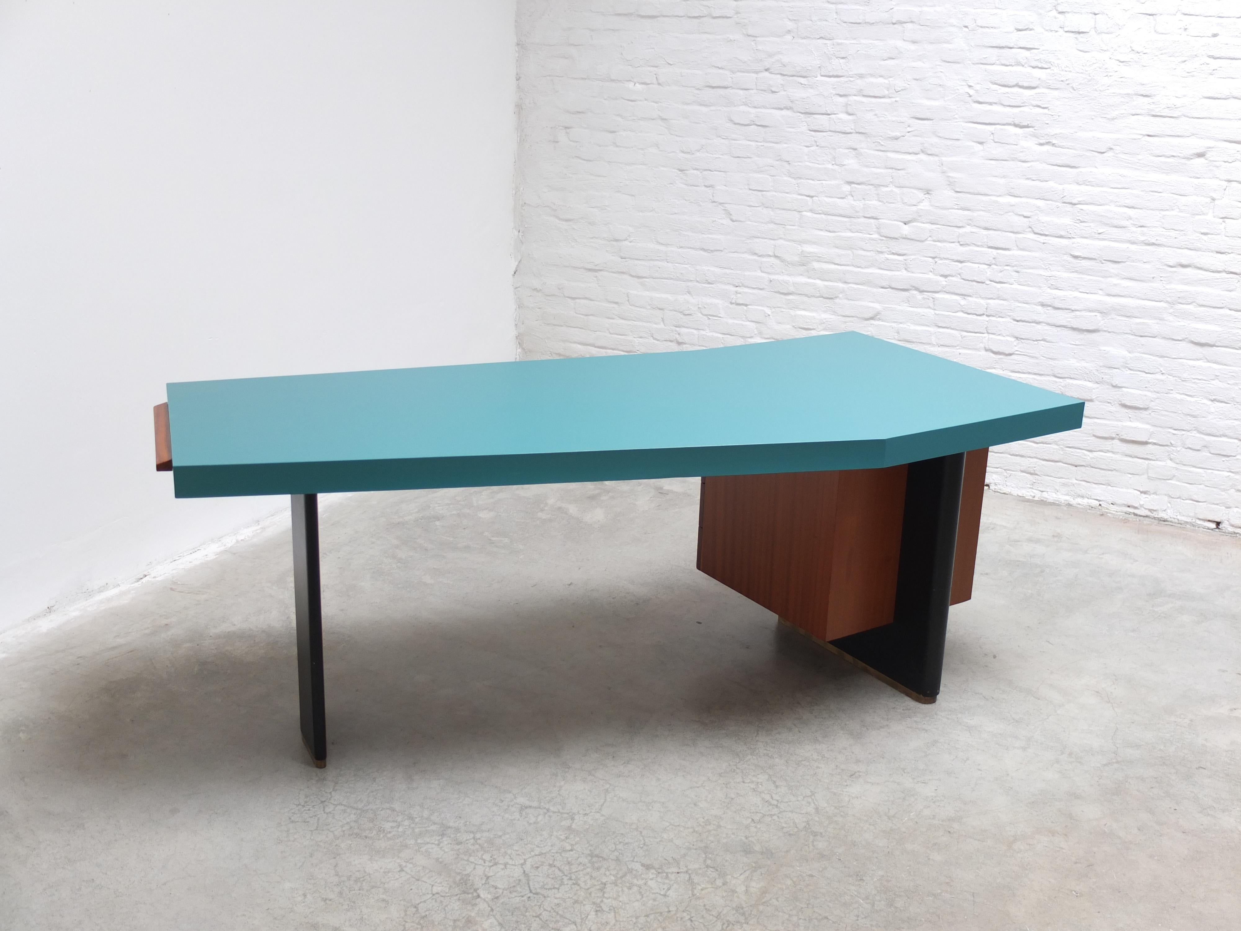 Rare 'Boomerang' Desk by Jos De Mey for Van Den Berghe-Pauvers, 1960s For Sale 10
