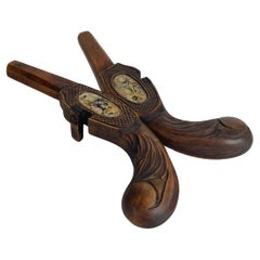 Rare bottes du 19ème siècle en bouleau et petit point en forme de fusil