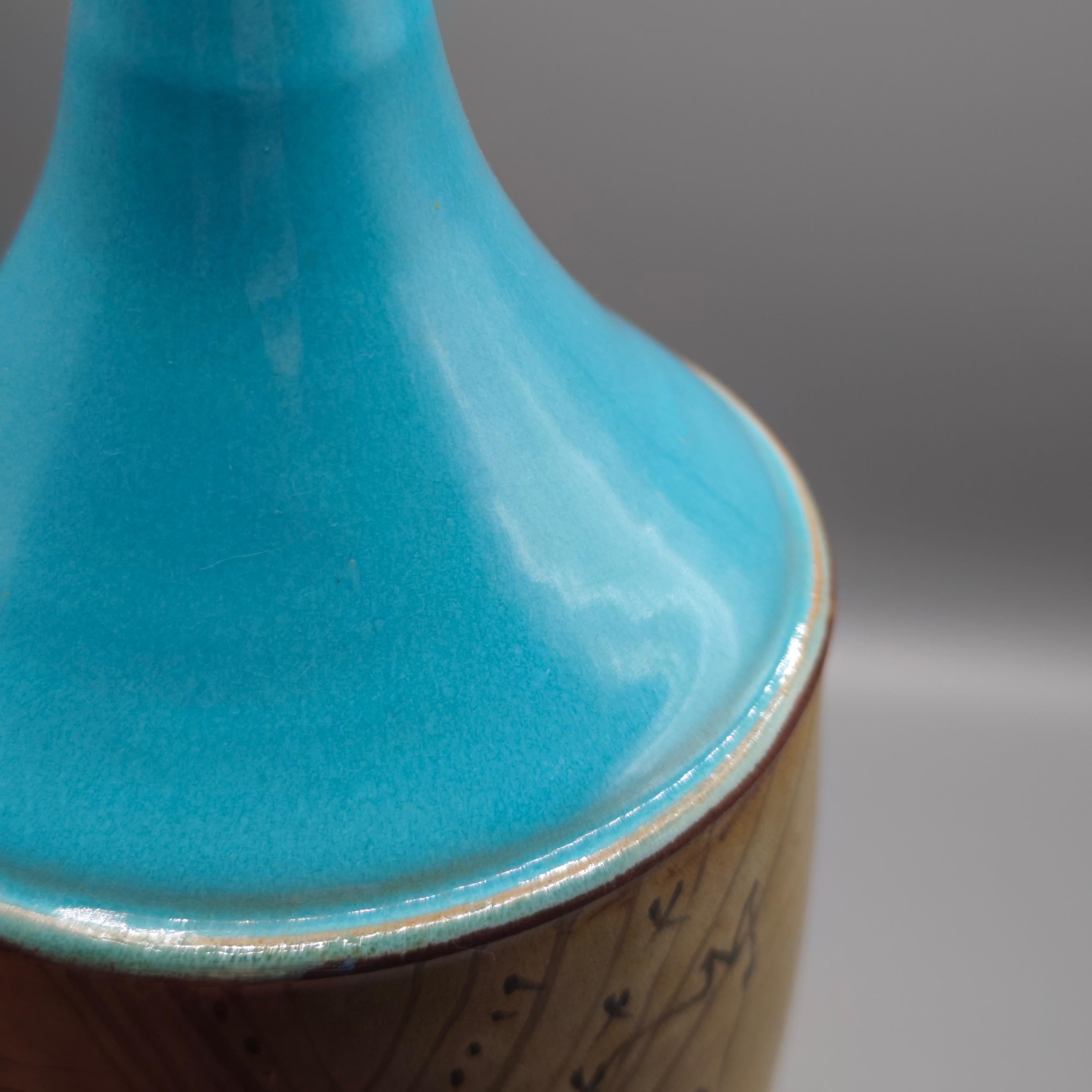 Raro vaso in ceramica a forma di bottiglia, Gilbert Portanier, anni '70 In condizioni ottime in vendita a Paris, Ile-de-France