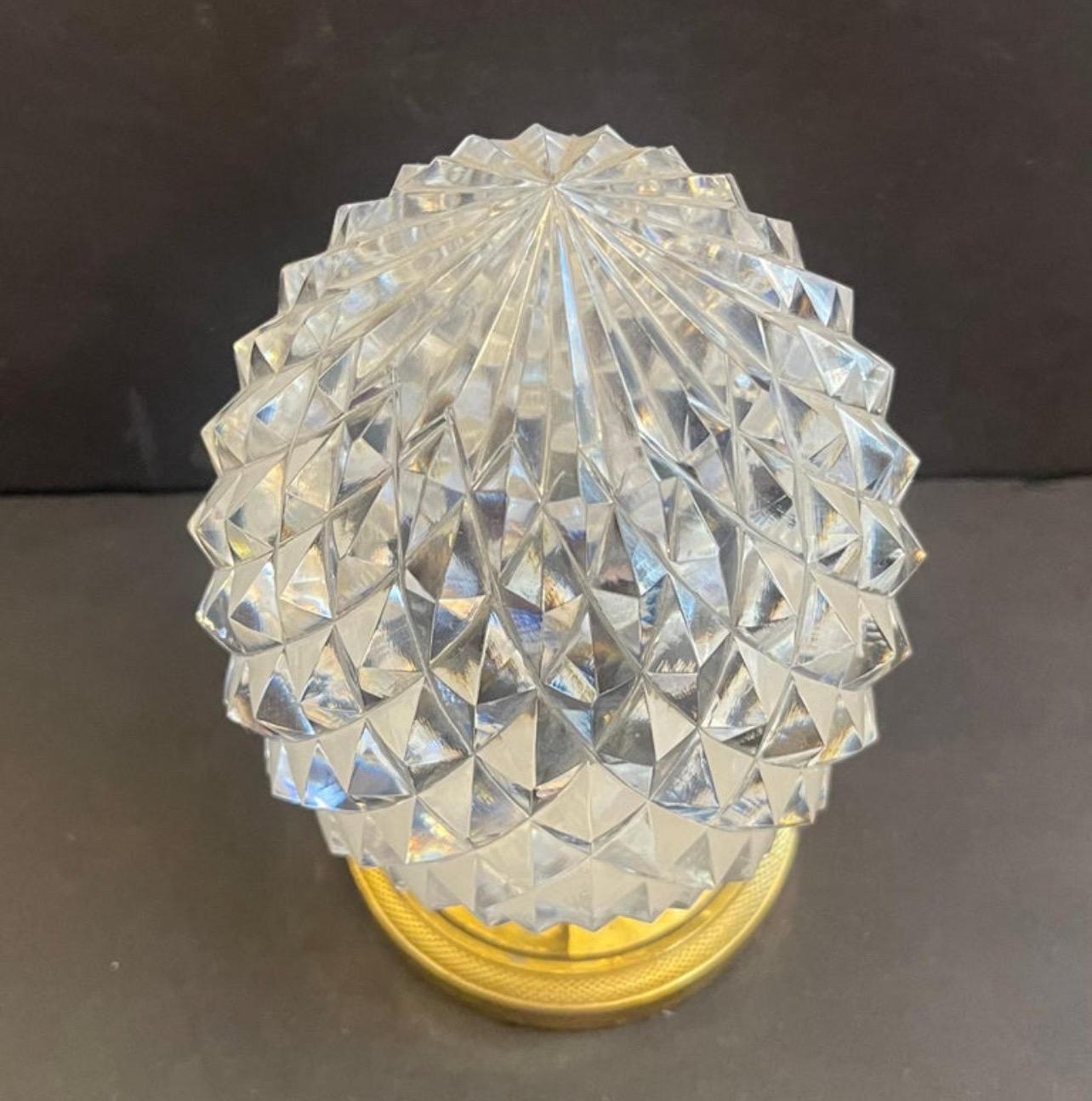 Regency Rare boule d'Escalier gland de gland à gland en laiton facetté et cristal Newel Post Finial en vente