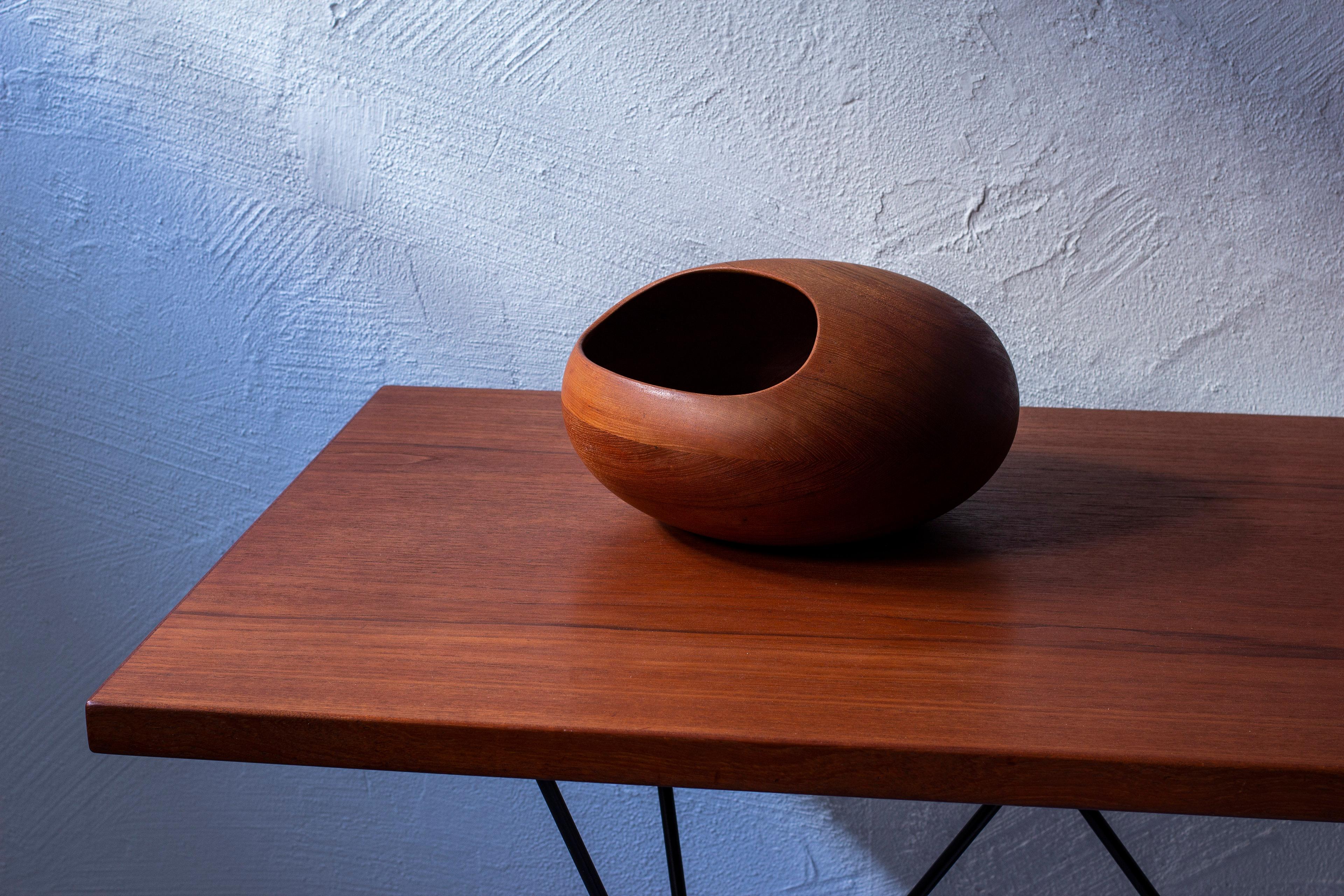 Rare Bowl by Sigvard Nilsson, Söwe Konst. Sweden, 1950s For Sale 2