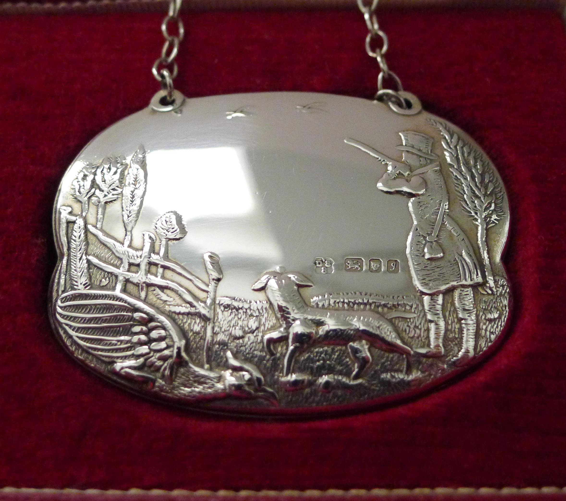 Raro set in scatola di etichette per decanter da caccia, tiro e pesca - 1983 in vendita 4