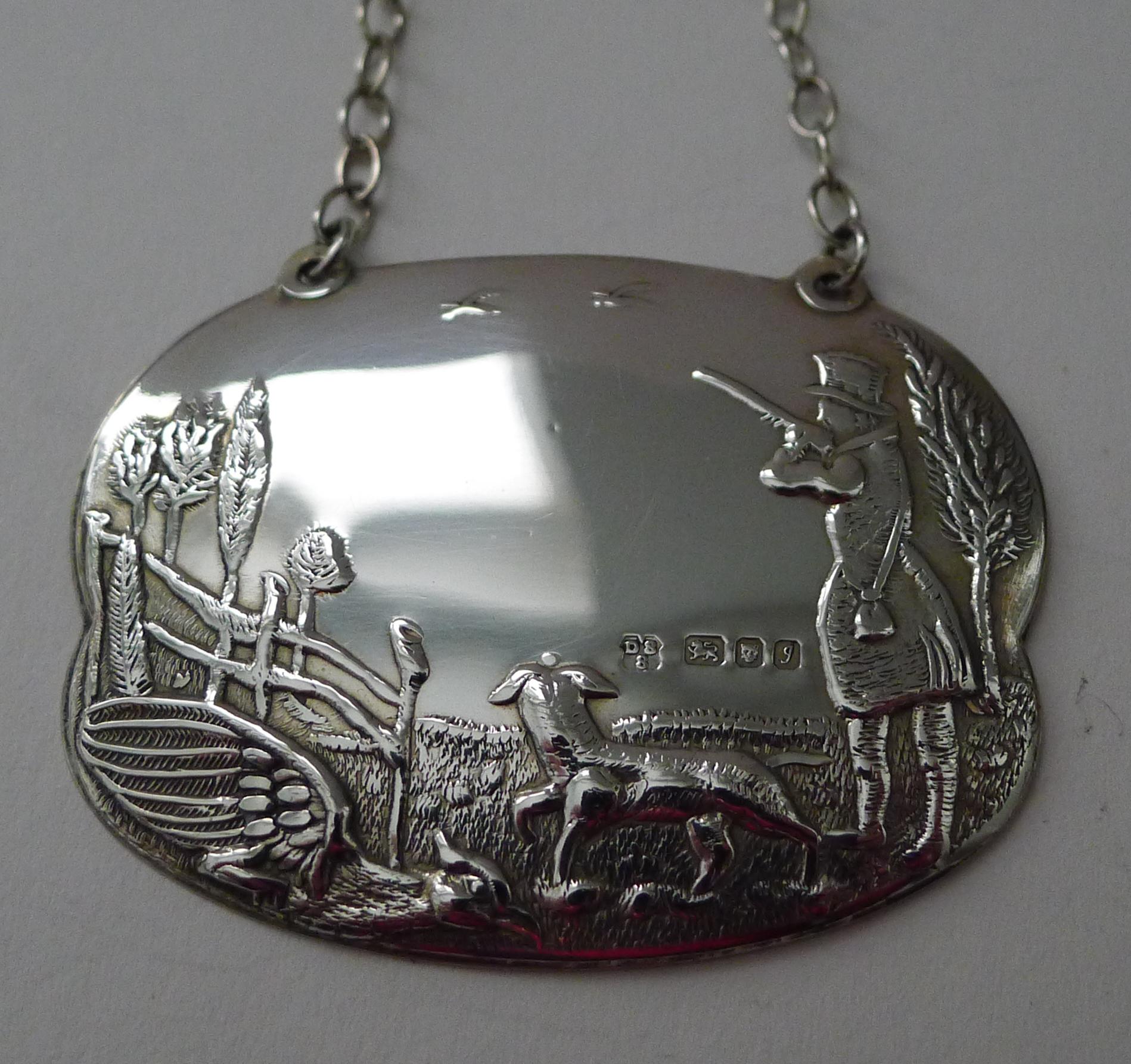 Moderno Raro set in scatola di etichette per decanter da caccia, tiro e pesca - 1983 in vendita