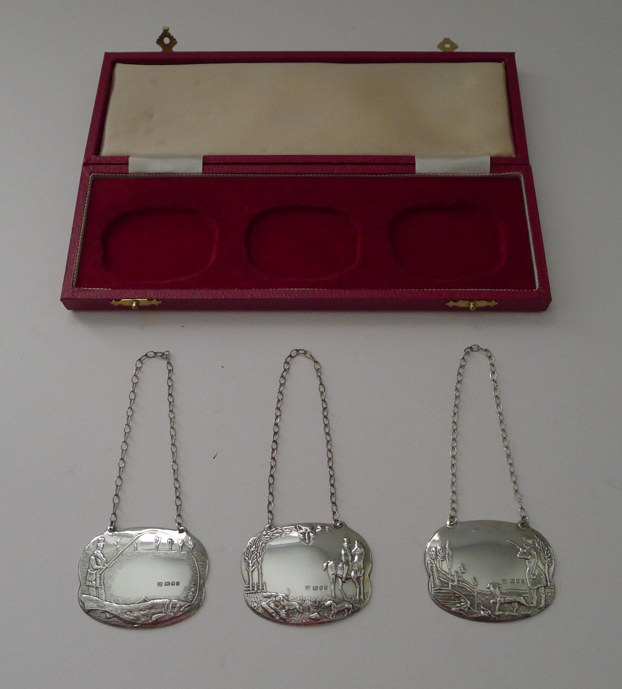 Fine XX secolo Raro set in scatola di etichette per decanter da caccia, tiro e pesca - 1983 in vendita