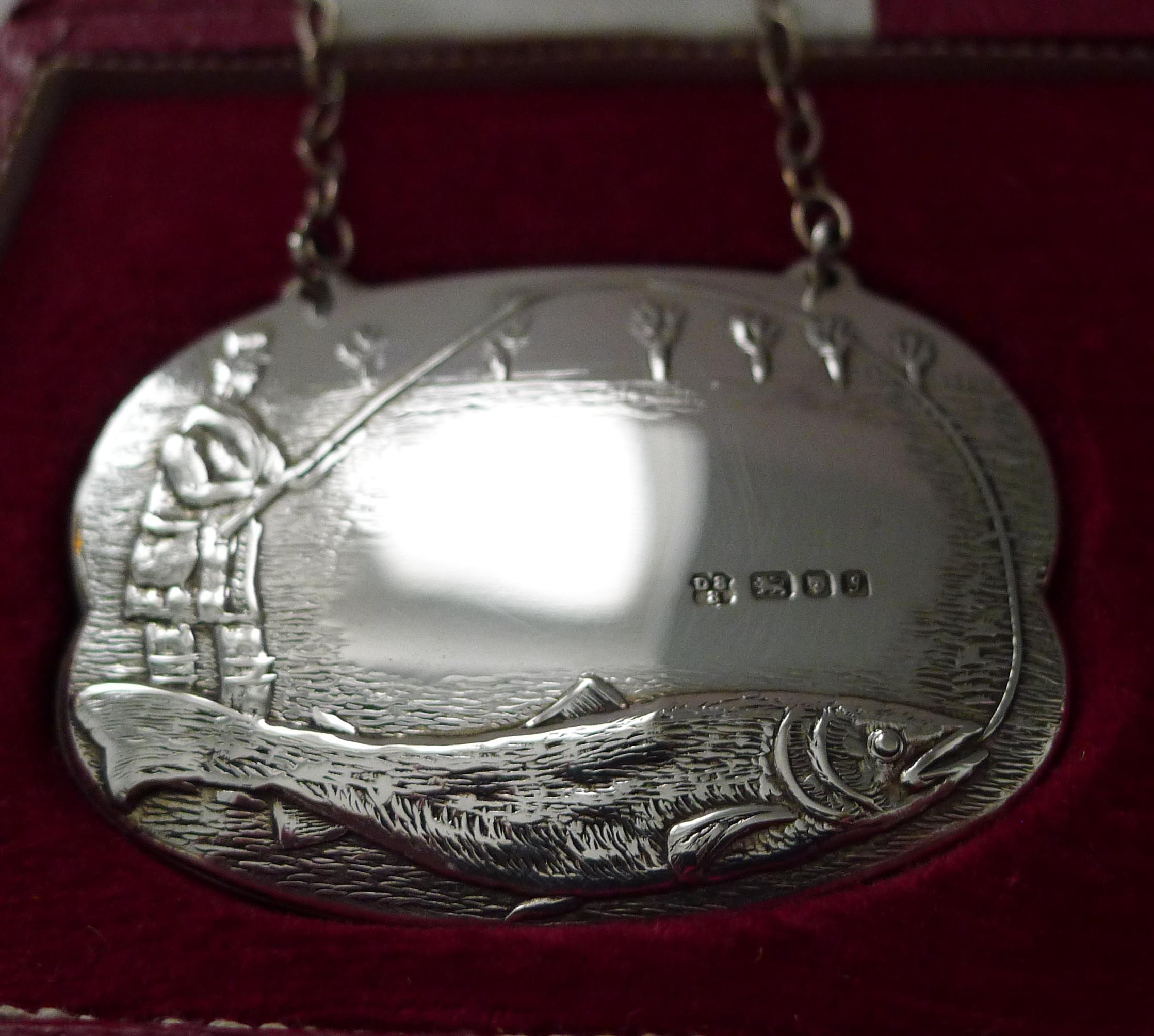 Raro set in scatola di etichette per decanter da caccia, tiro e pesca - 1983 in vendita 2