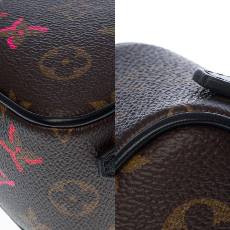 Rare & Brand New Louis Vuitton Fall in Love Heart Crossbody Monogram Coeur bag For Sale 5